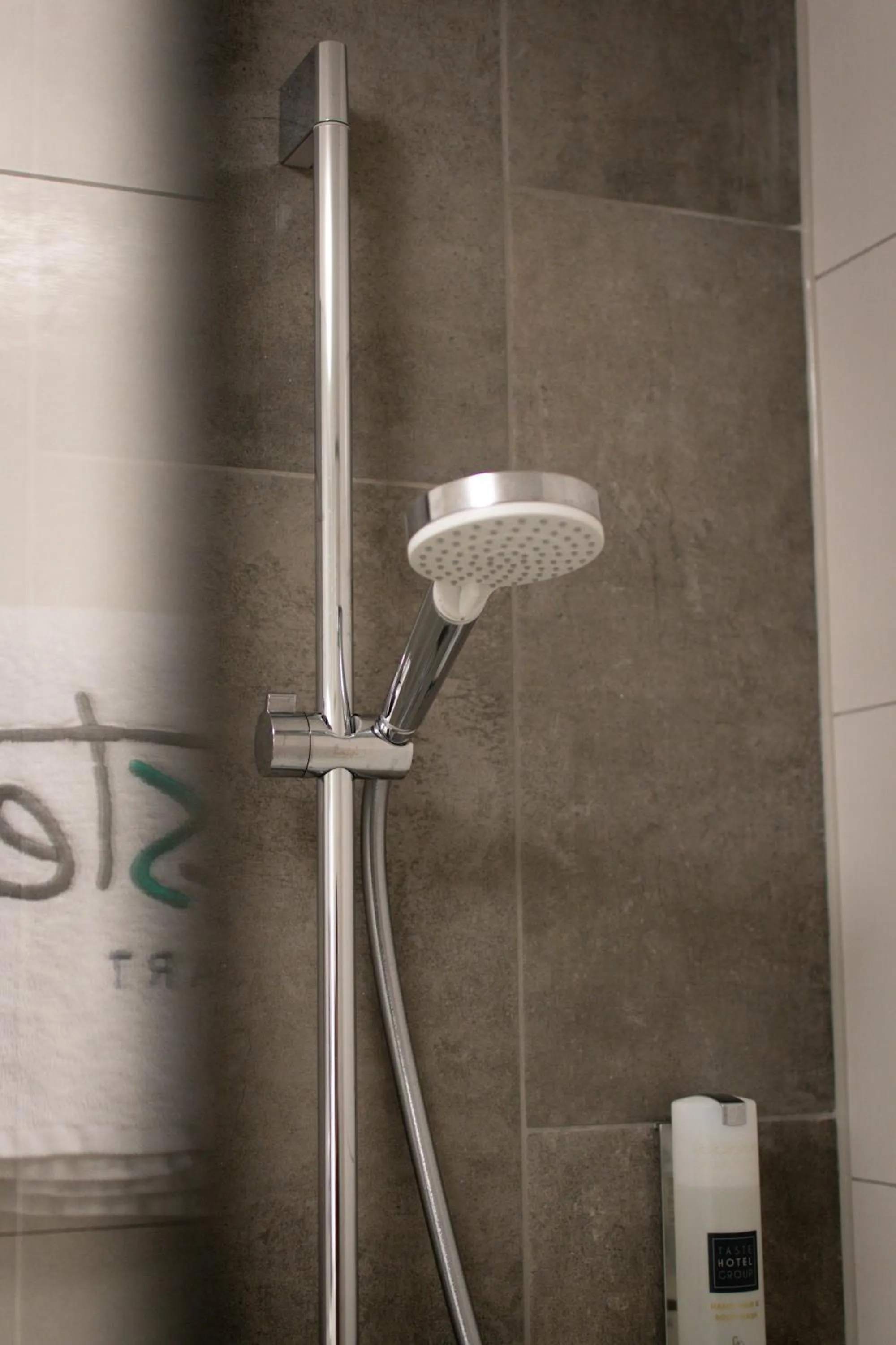 Shower in Taste Smart Hotel Lampertheim