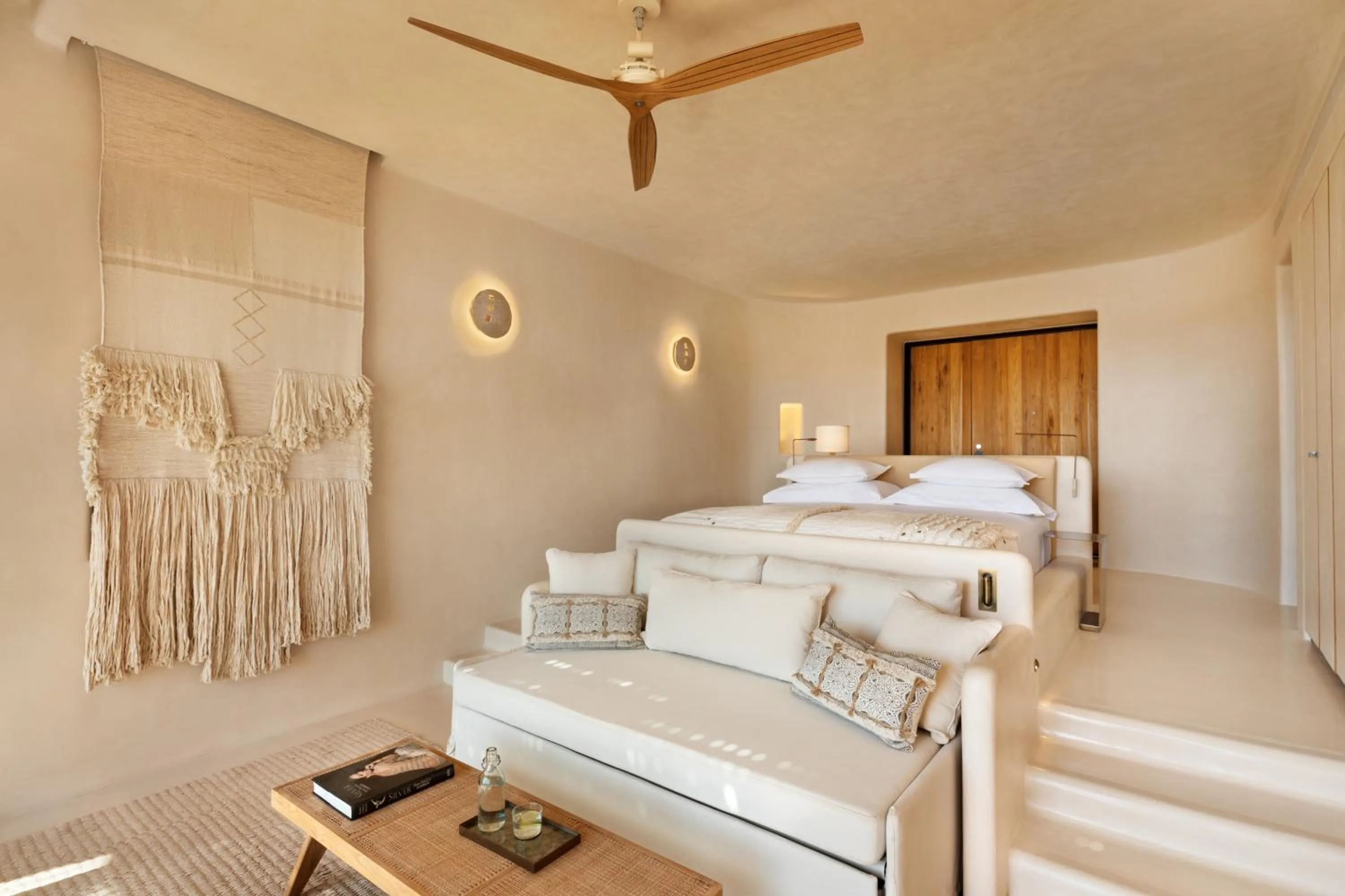 Bed in Six Senses Shaharut