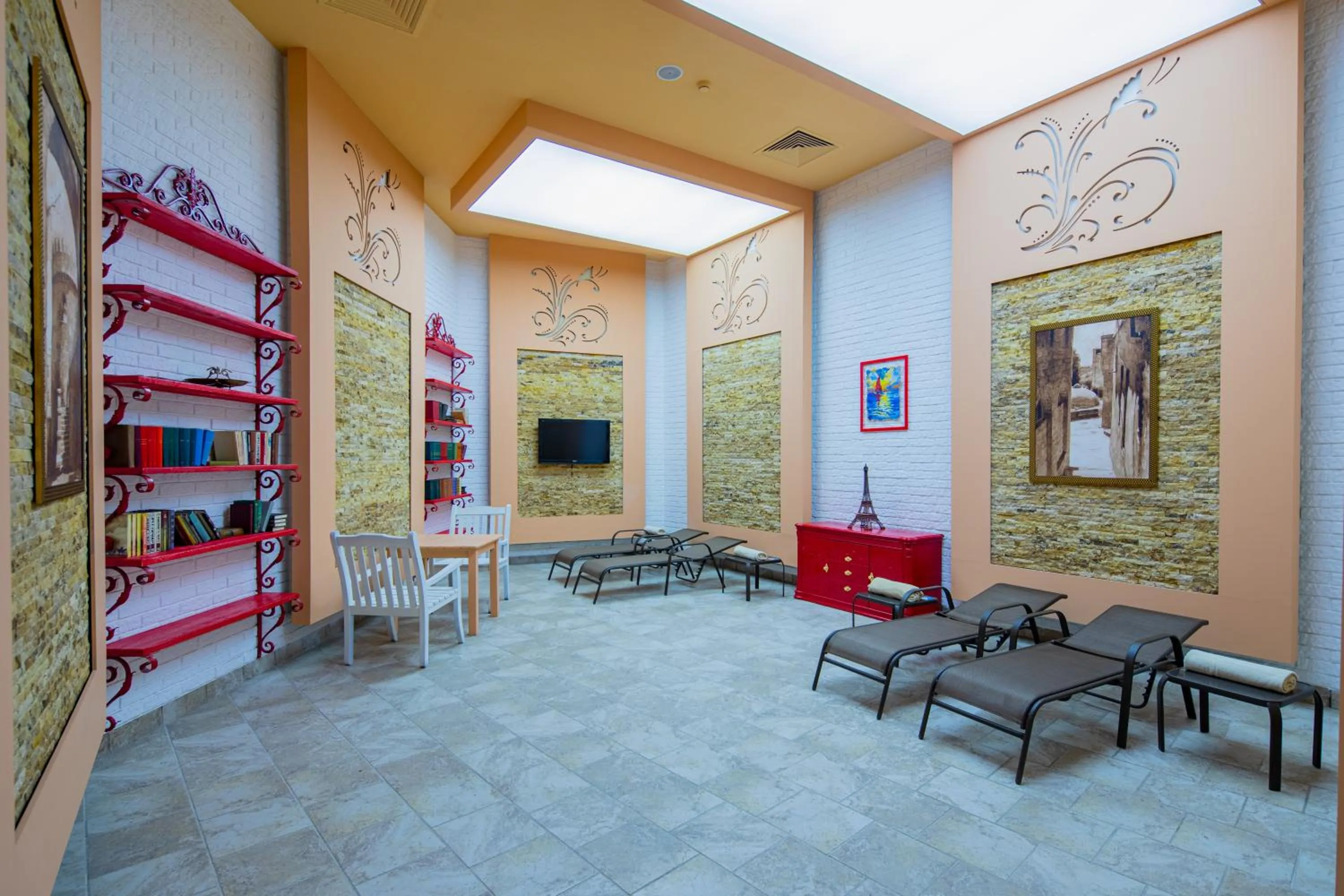 Seating area in Sapphire Marine