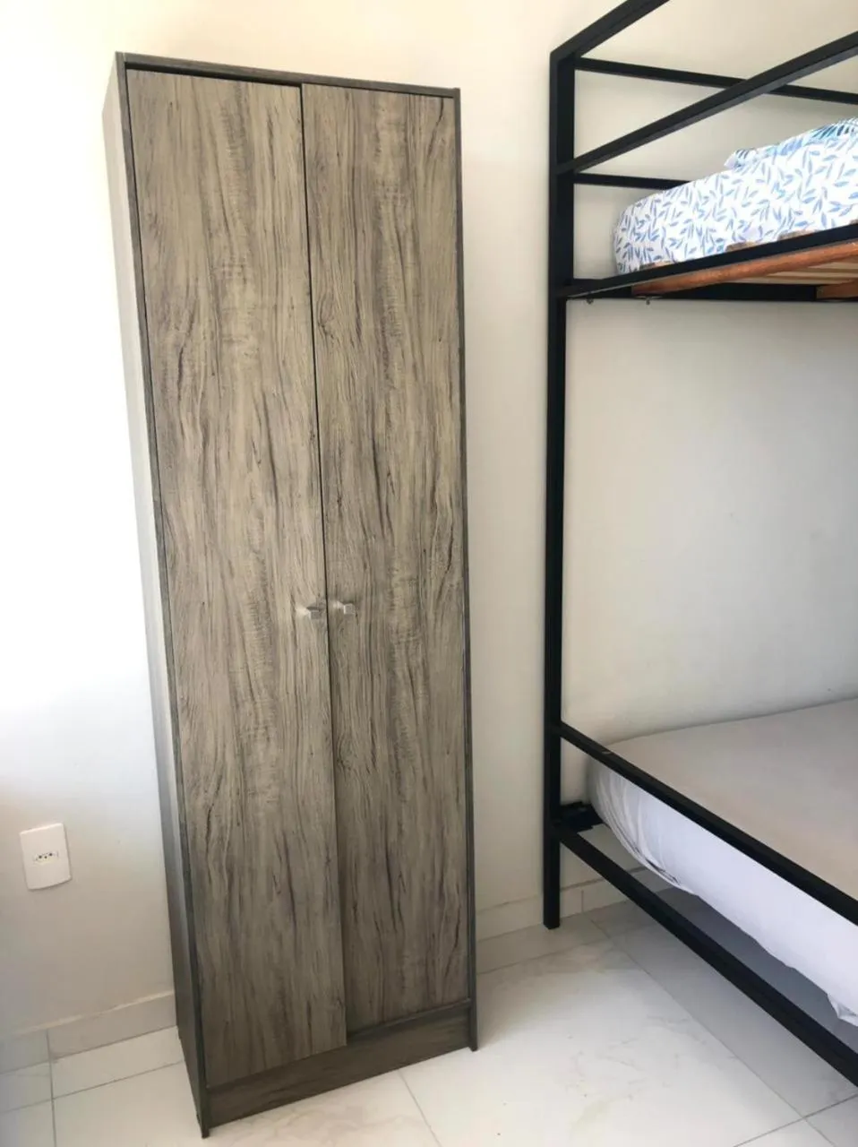 wardrobe, Bed in 330 METROS DO MAR, PRAIA DOS INGLESES, Piske Imóveis