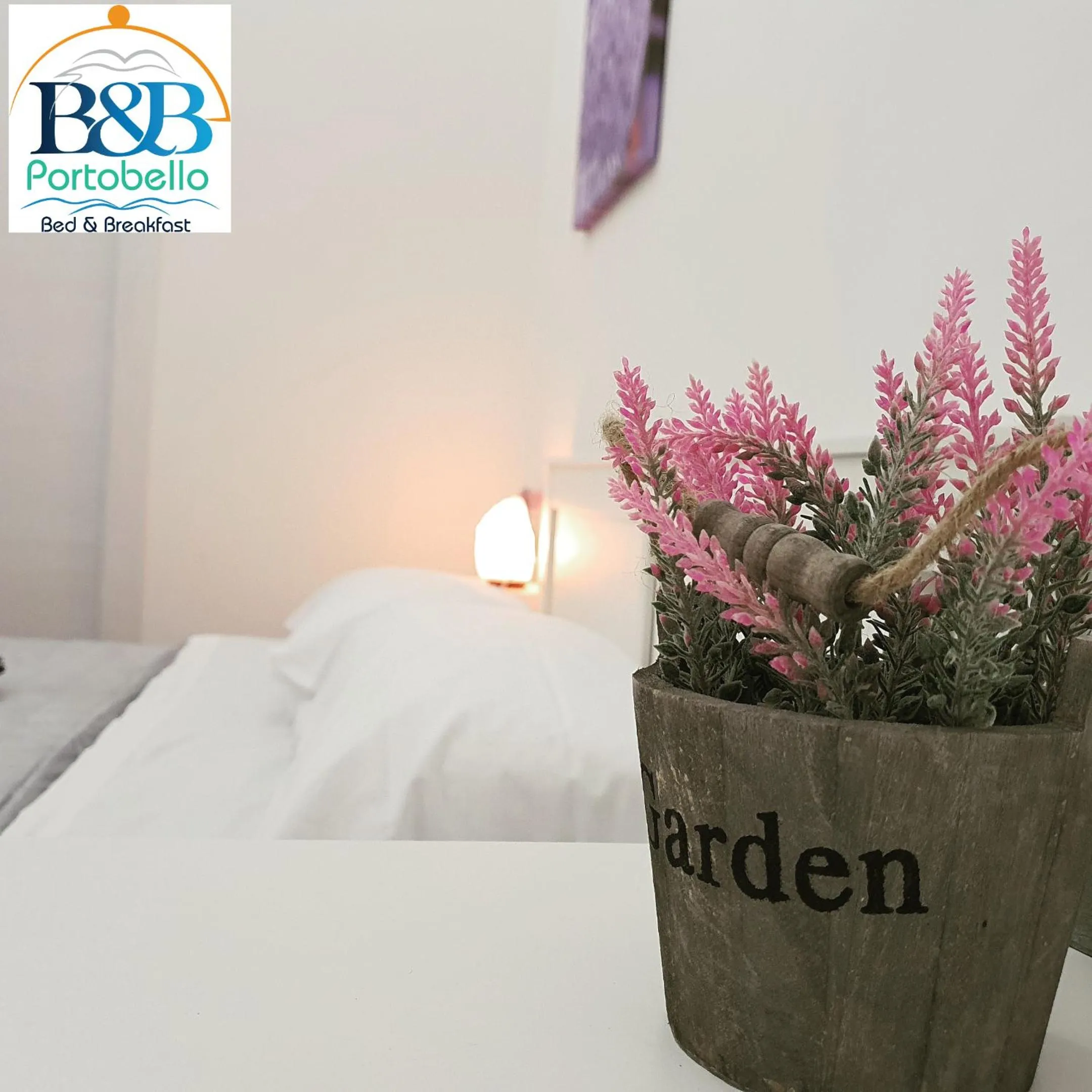 Bed in B&B Portobello