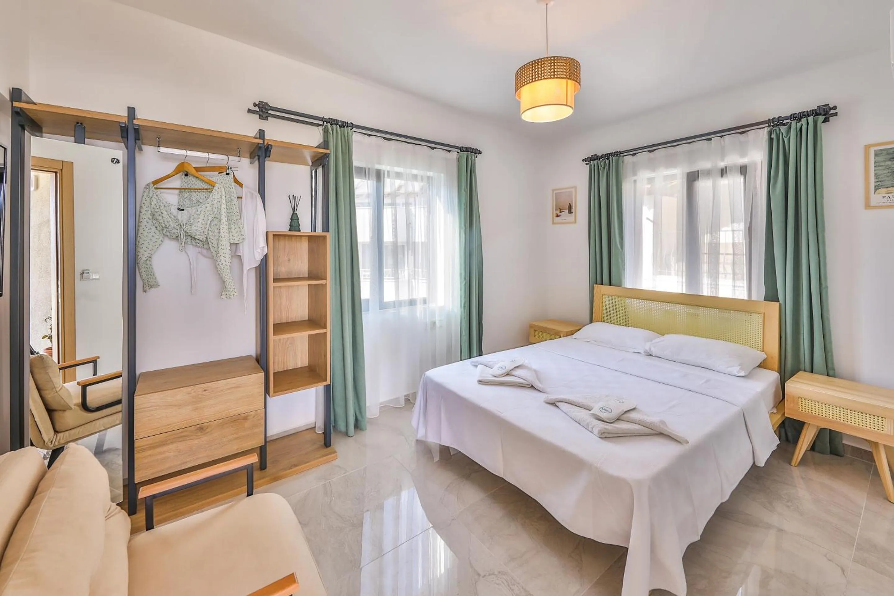 Photo of the whole room, Bed in Bahar Pansiyon