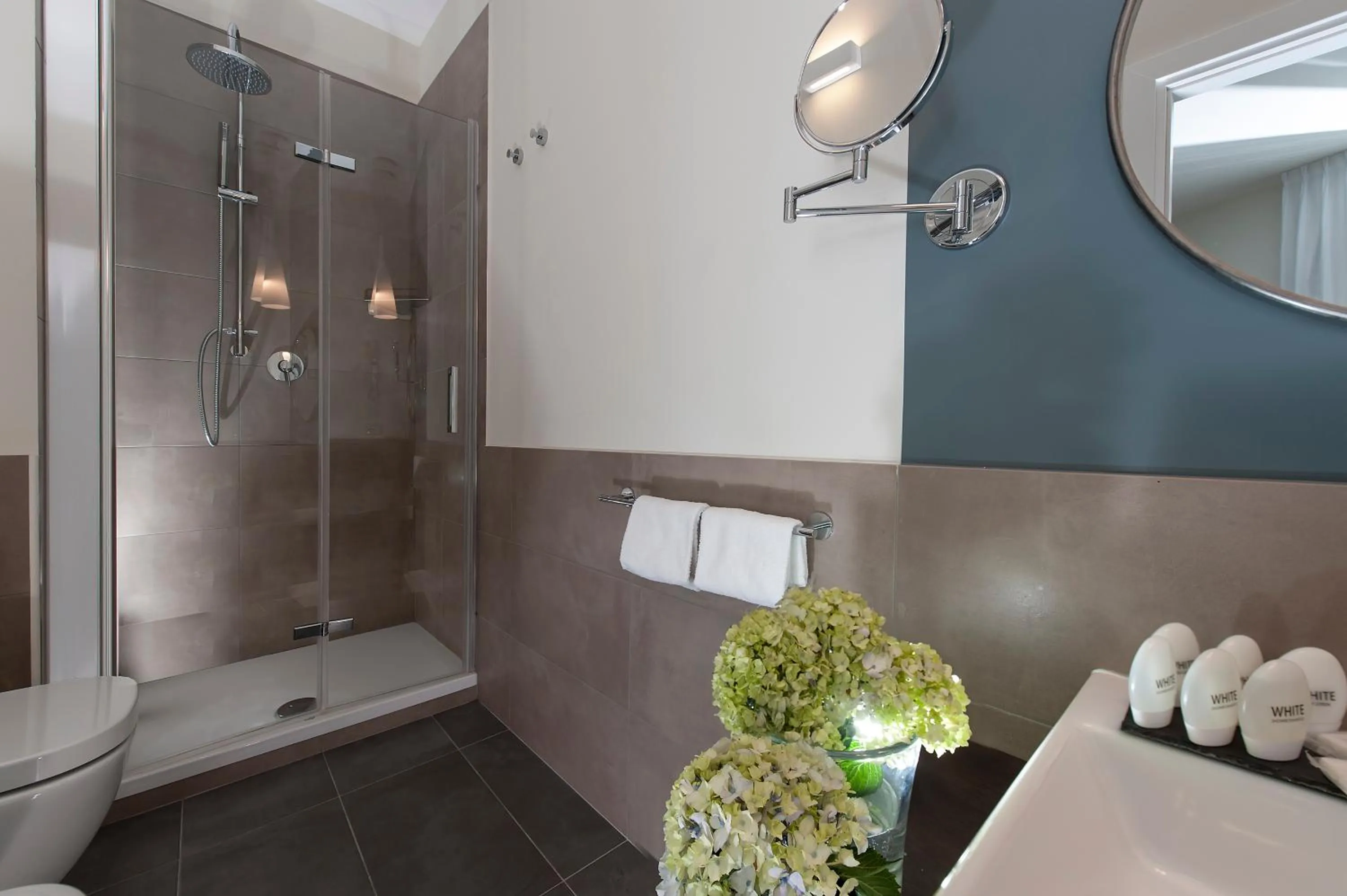 Bathroom in Charme 308