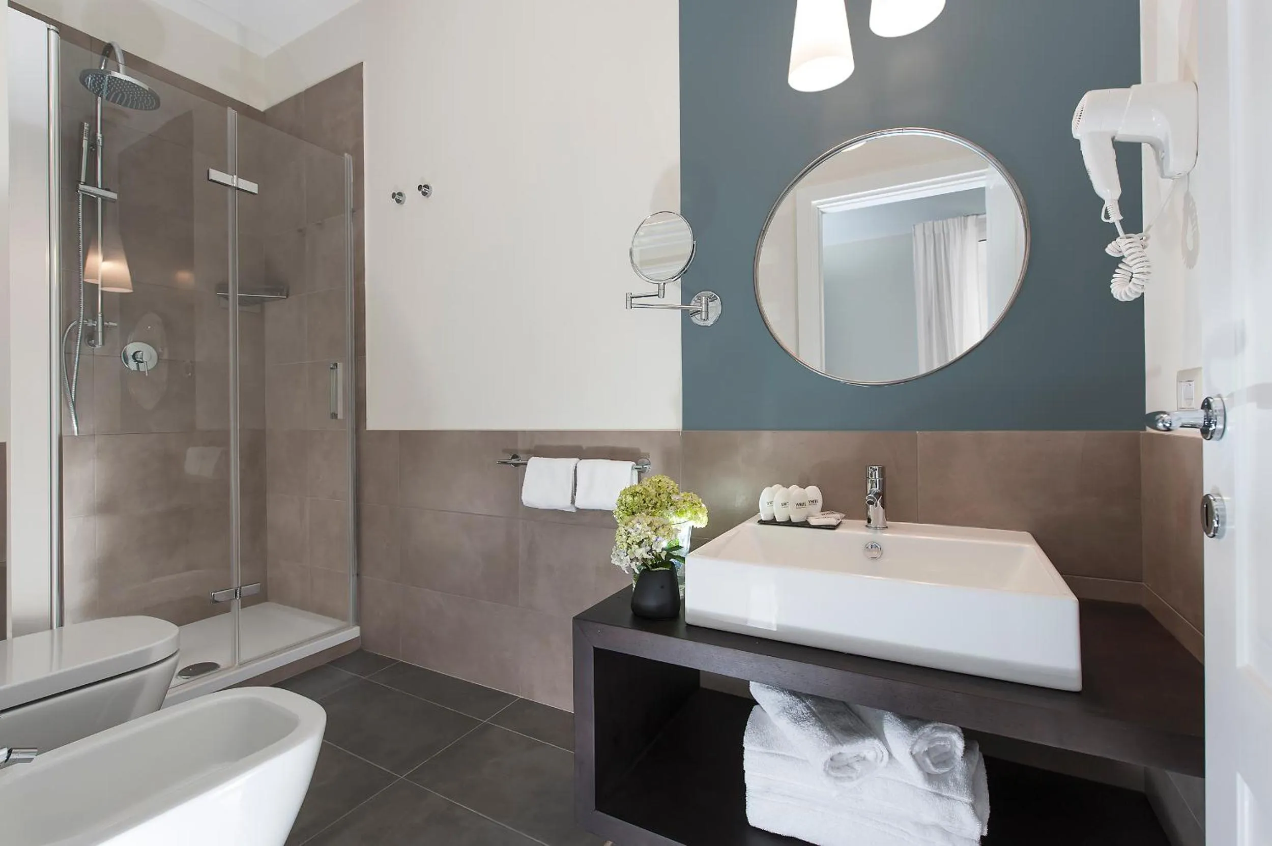 Bathroom in Charme 308