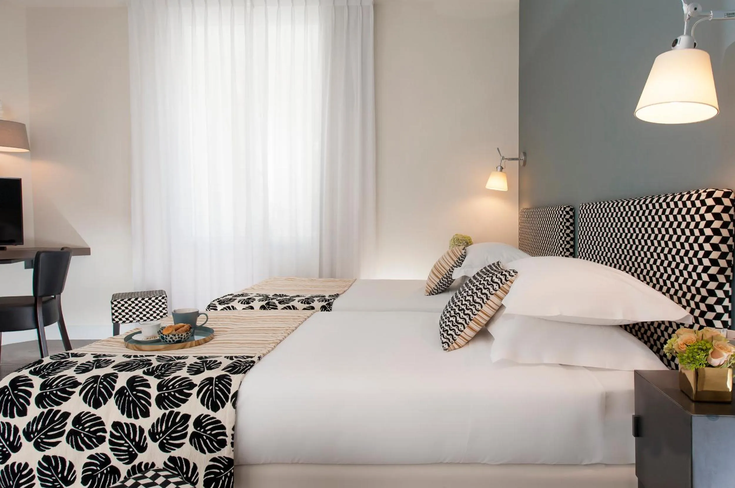 Photo of the whole room, Bed in Charme 308