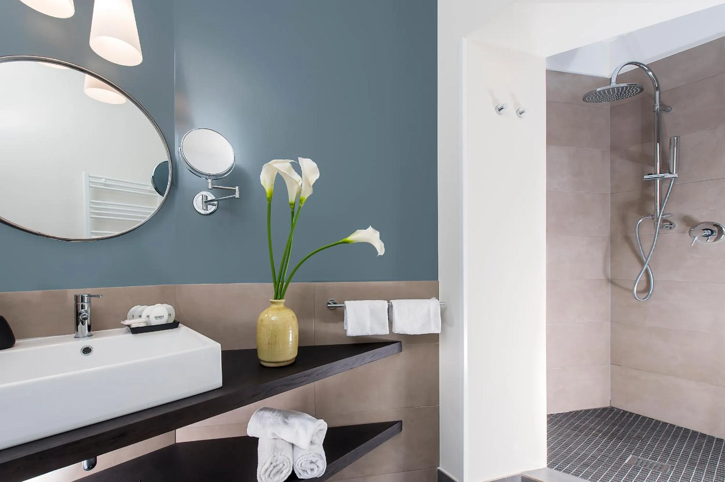 Bathroom in Charme 308