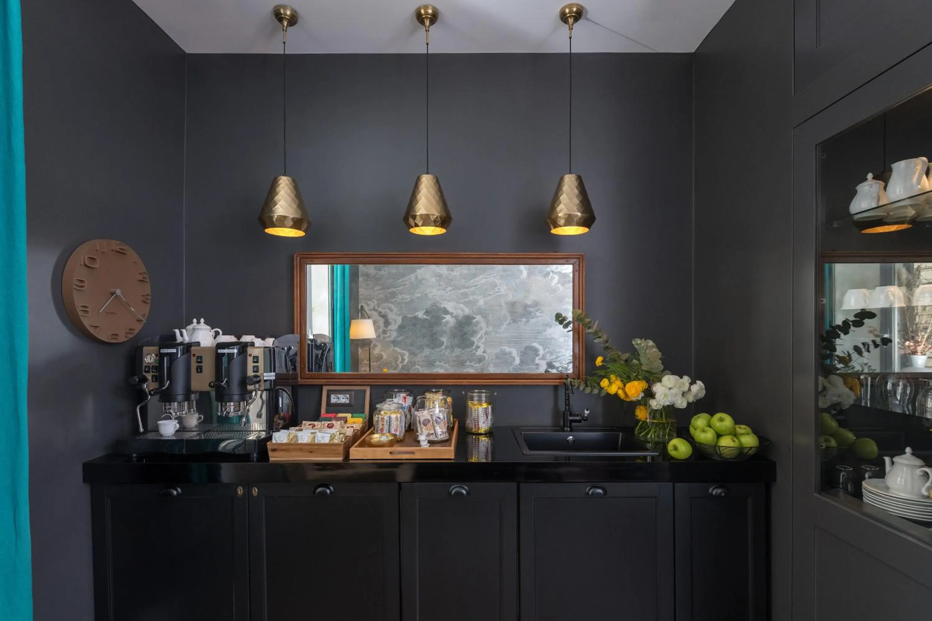 Food and drinks in Charme 308