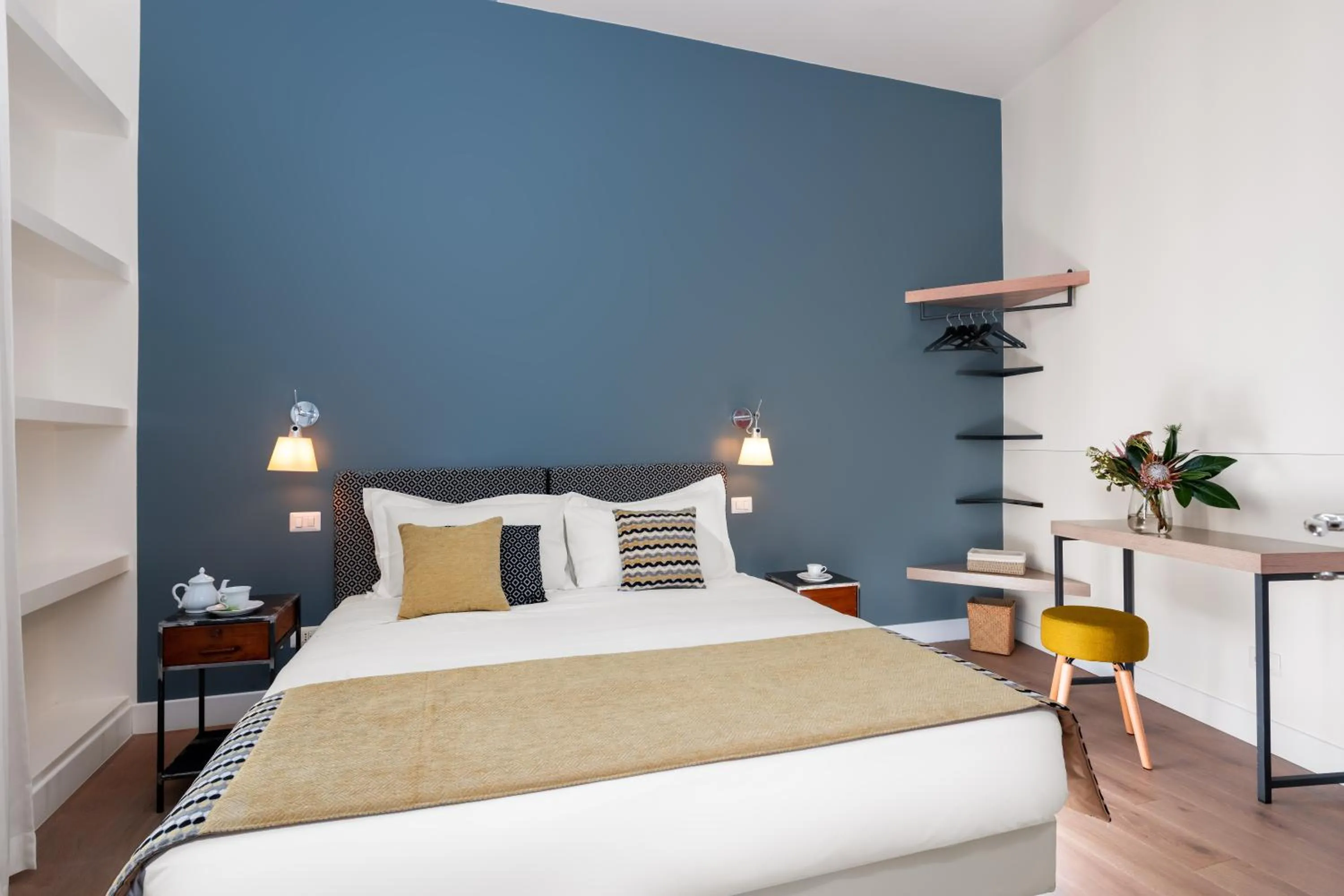 Bedroom, Bed in Charme 308