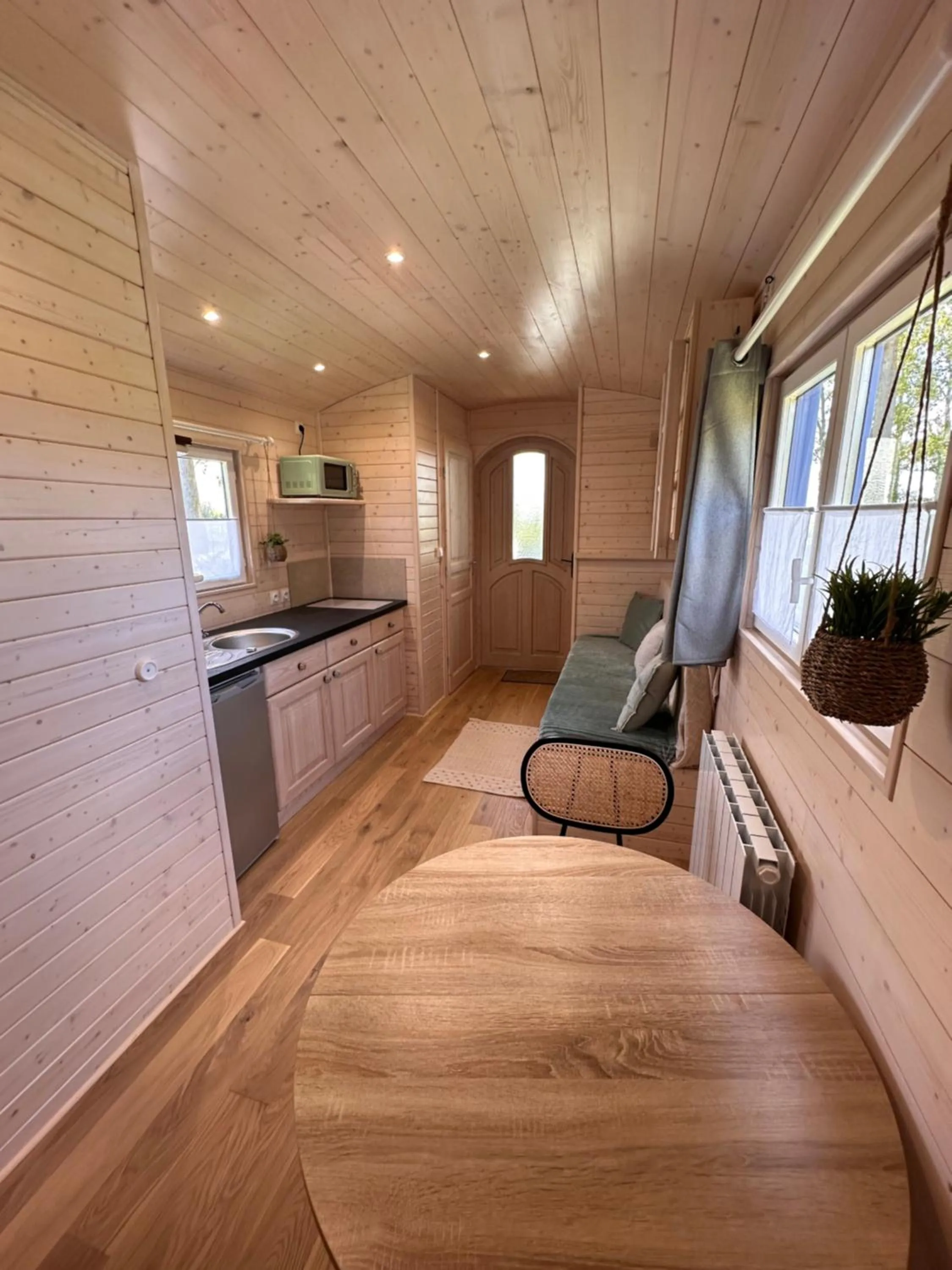 Kitchen or kitchenette in La Bastide du Moulin - Mont St Michel