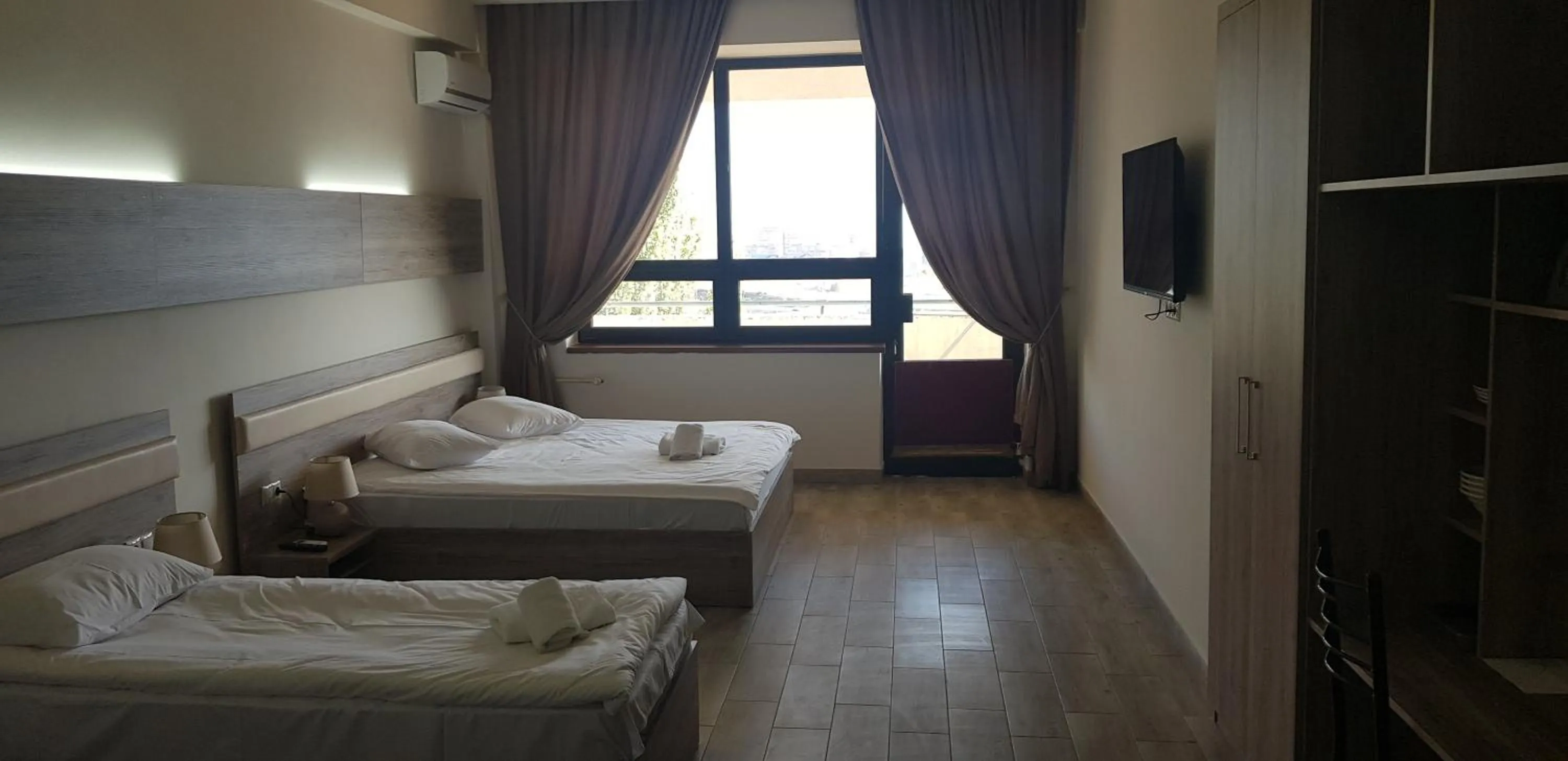 Bed in Cross Health Spa Center