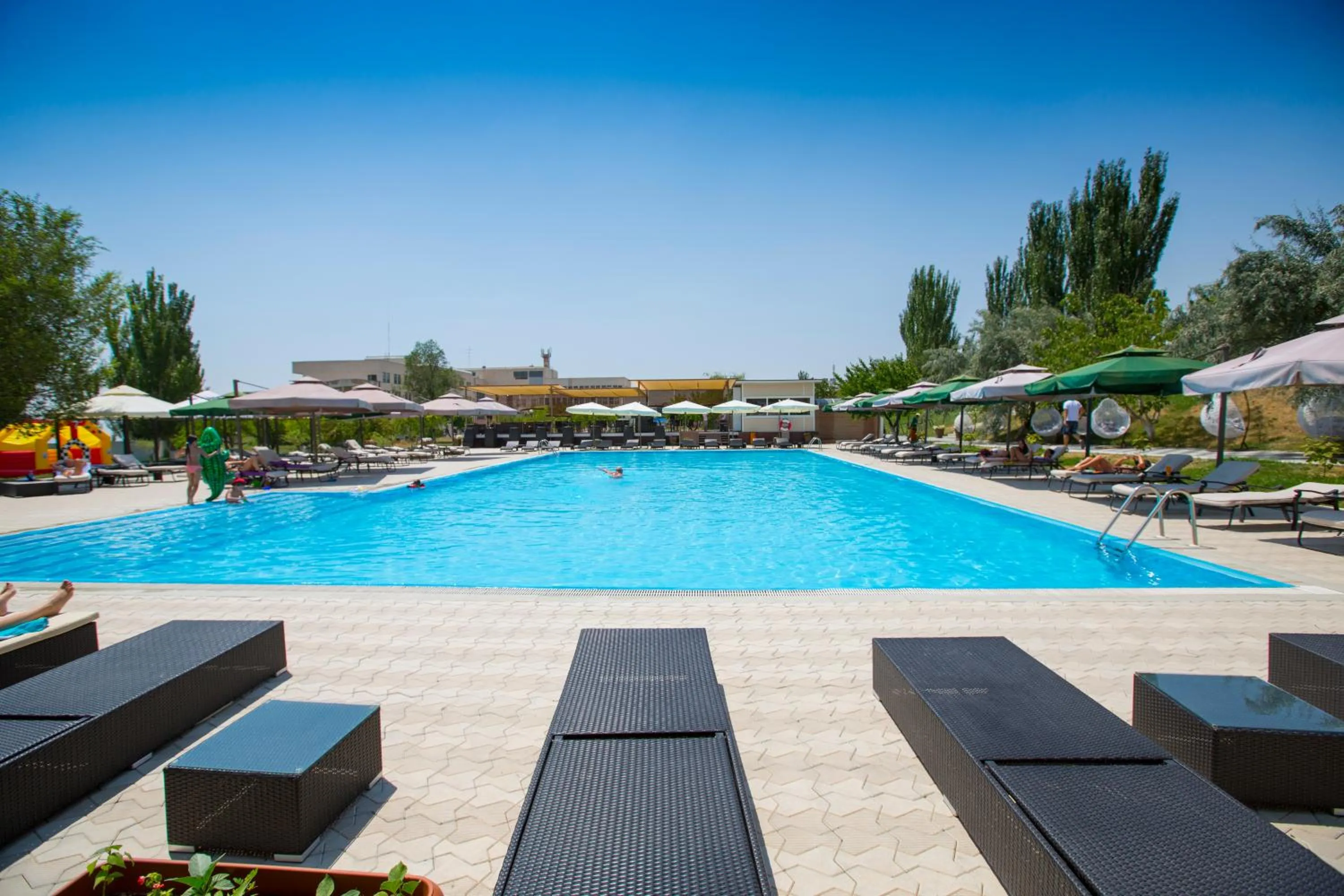 Swimming pool in Cross Health Spa Center