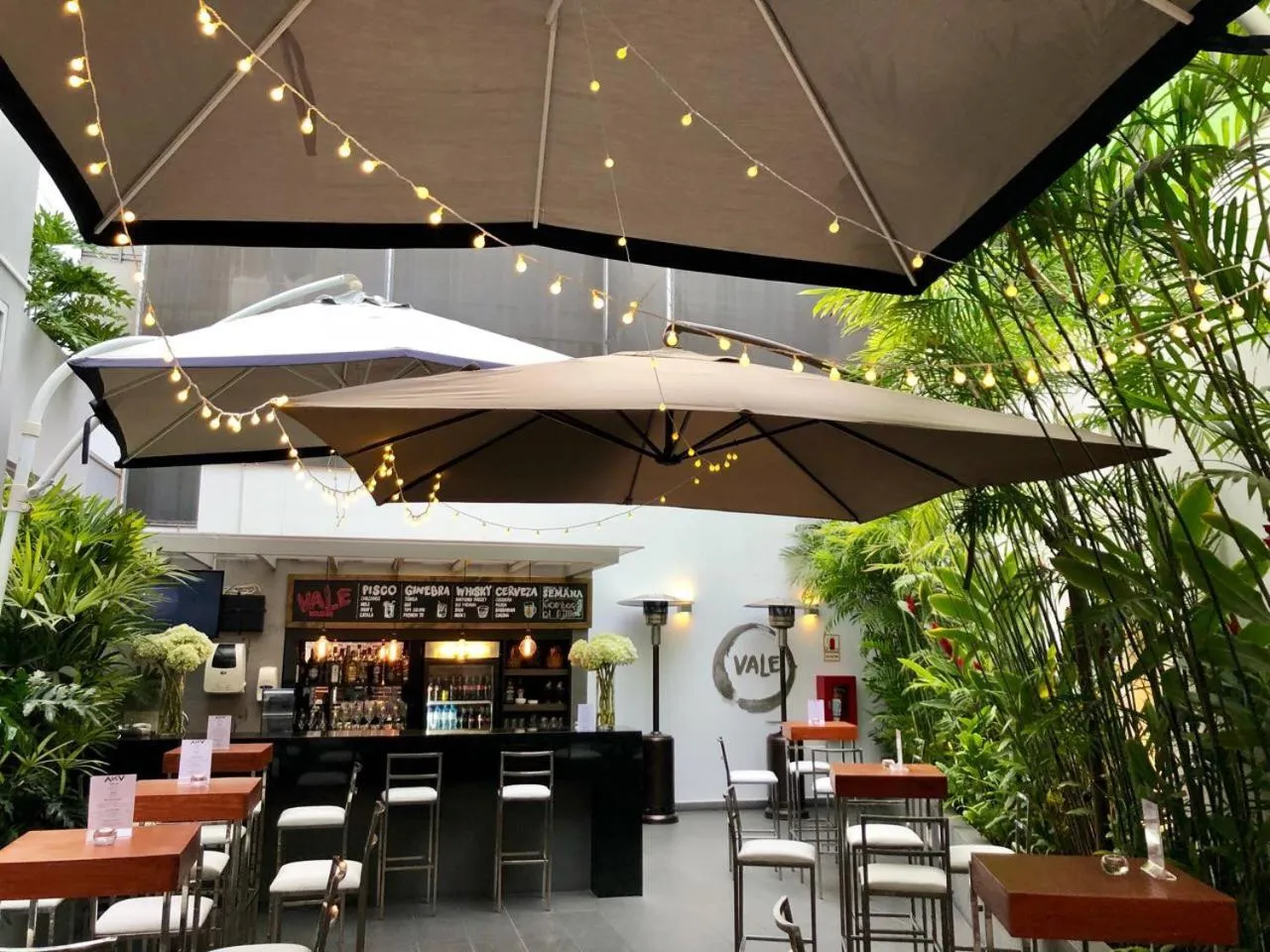 Balcony/Terrace in Aku Hotels