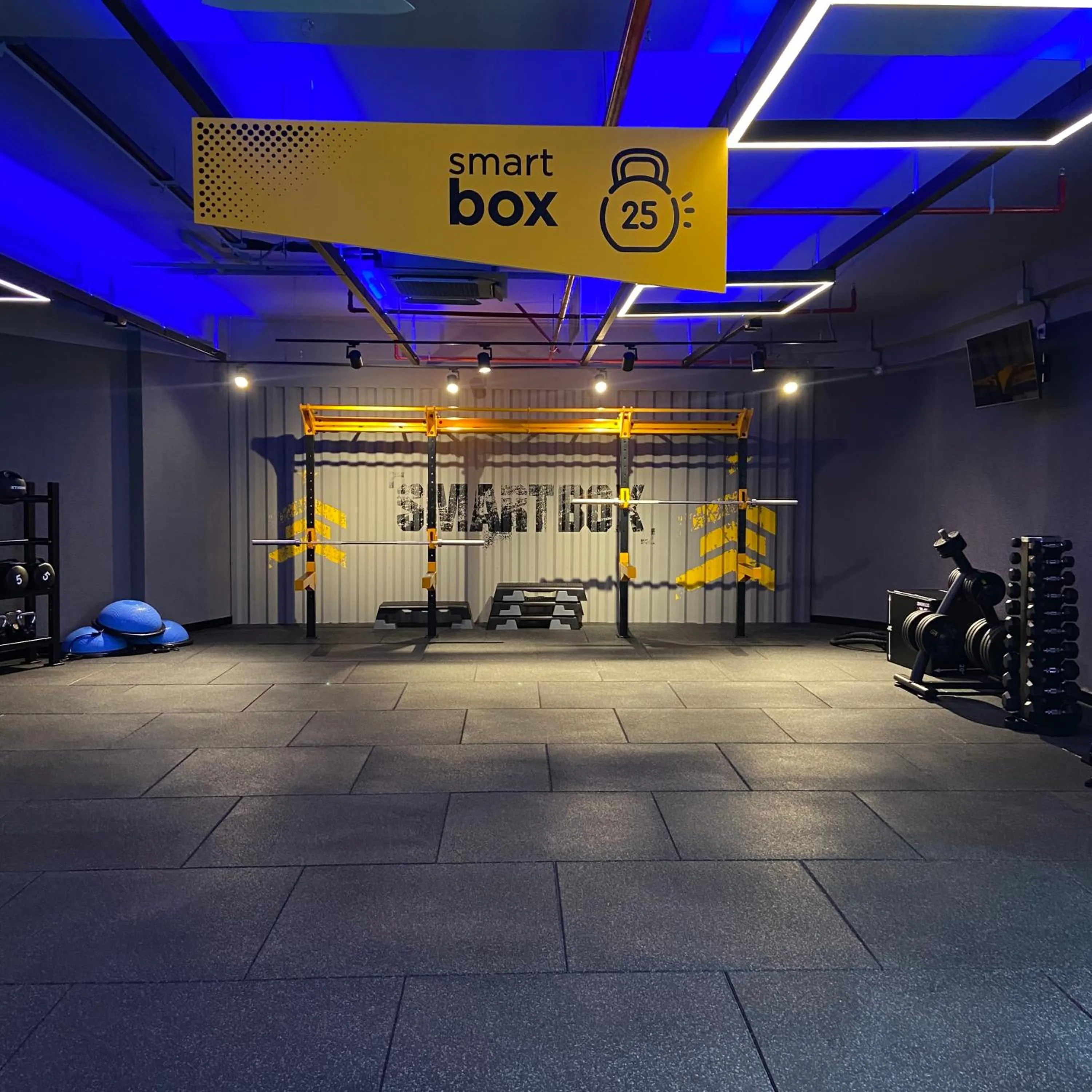 Fitness centre/facilities in Aku Hotels