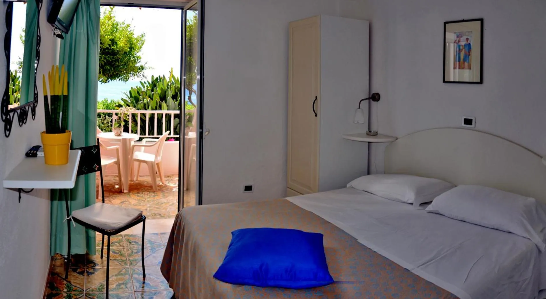 Bed in Hotel Casa Rosa Sea & Spa