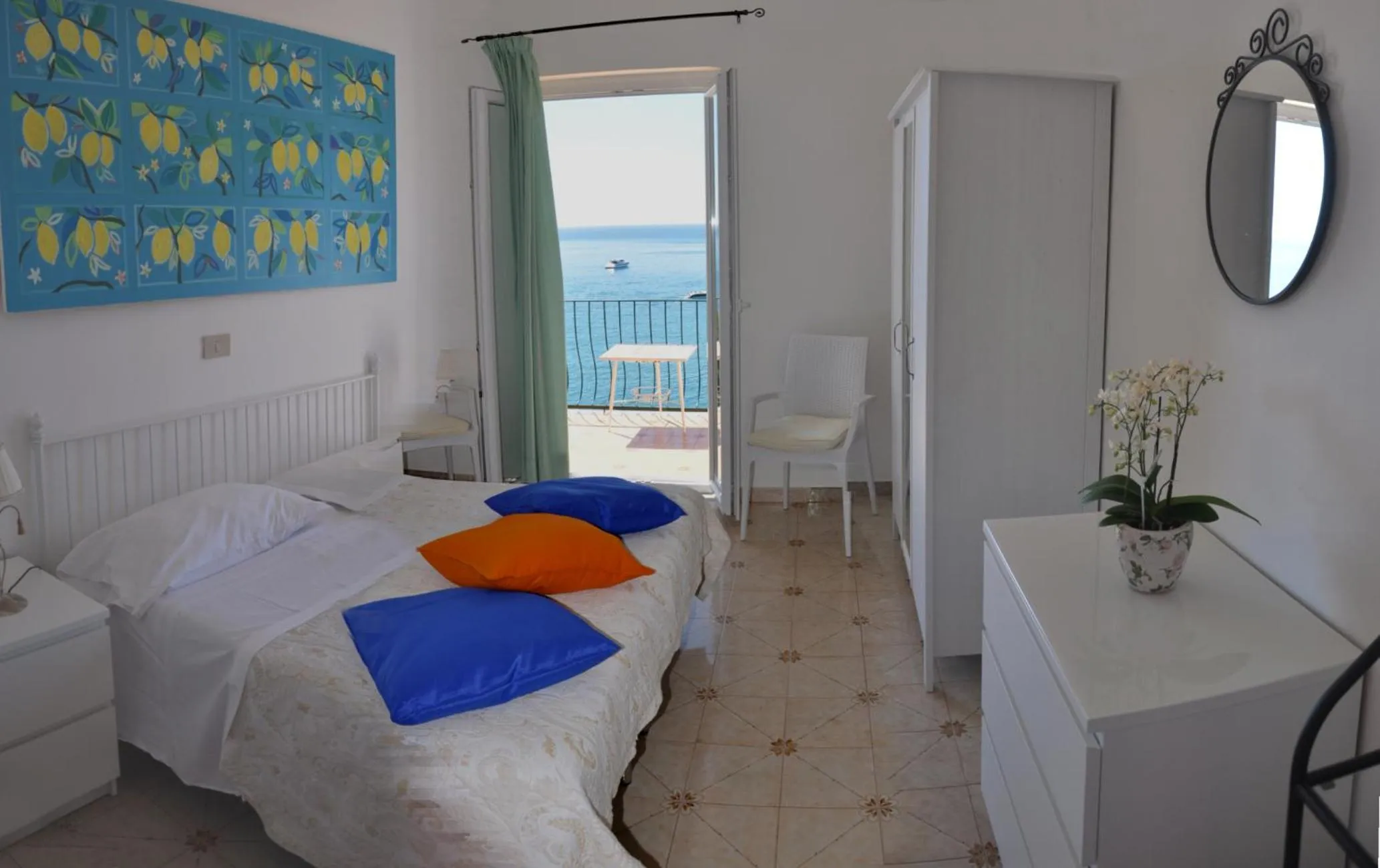 Bed in Hotel Casa Rosa Sea & Spa