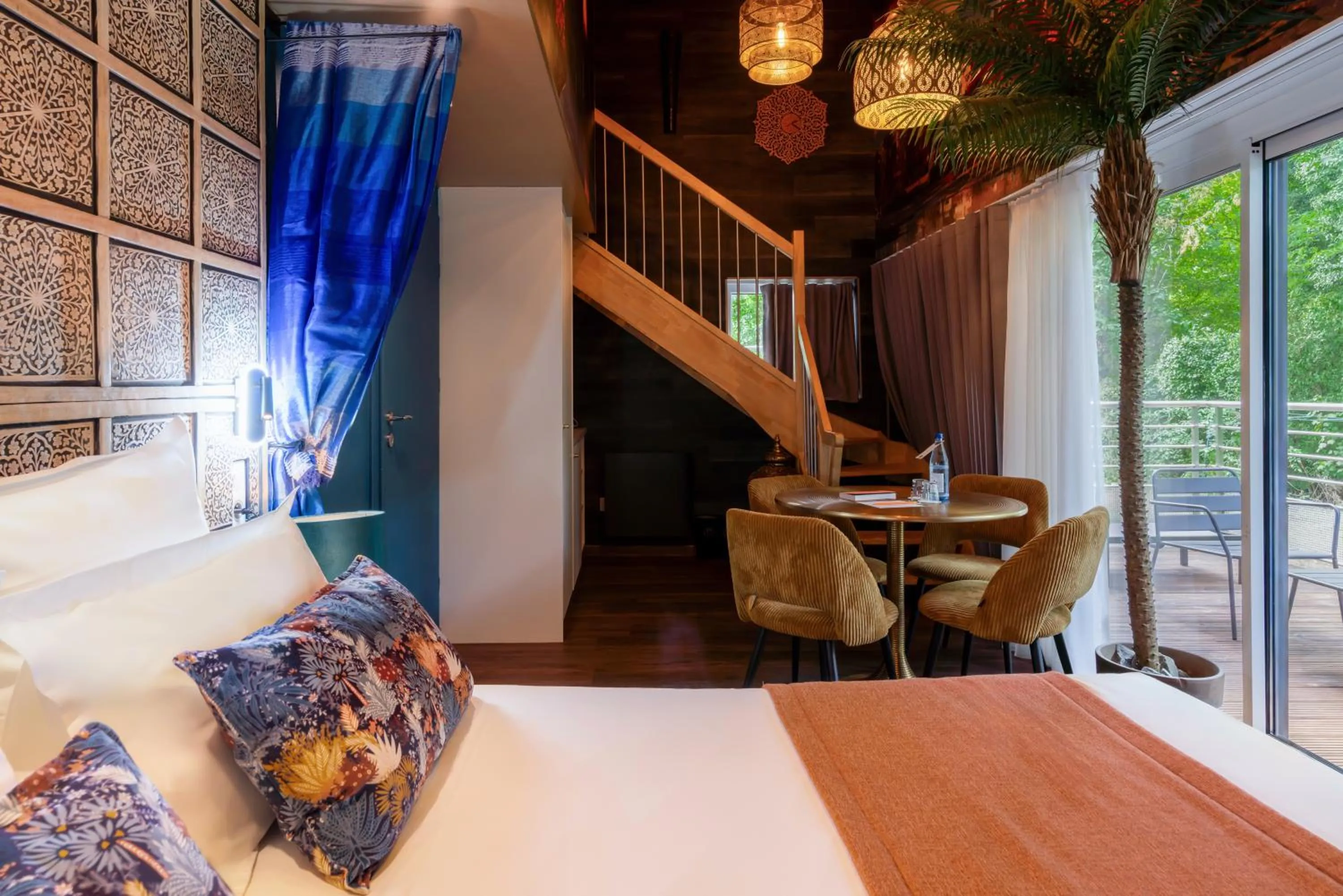 Bed in Domaine de la Résidence - Hôtel, Spa & Restaurant