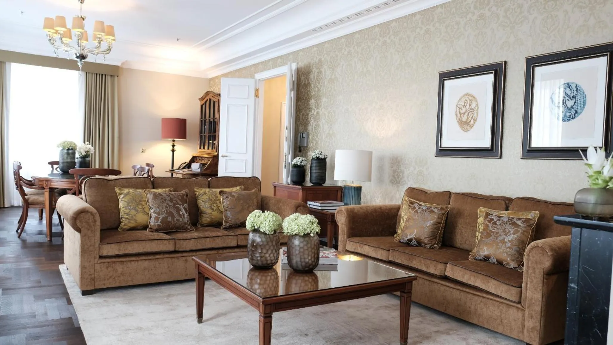 Living room in Althoff Grandhotel Schloss Bensberg