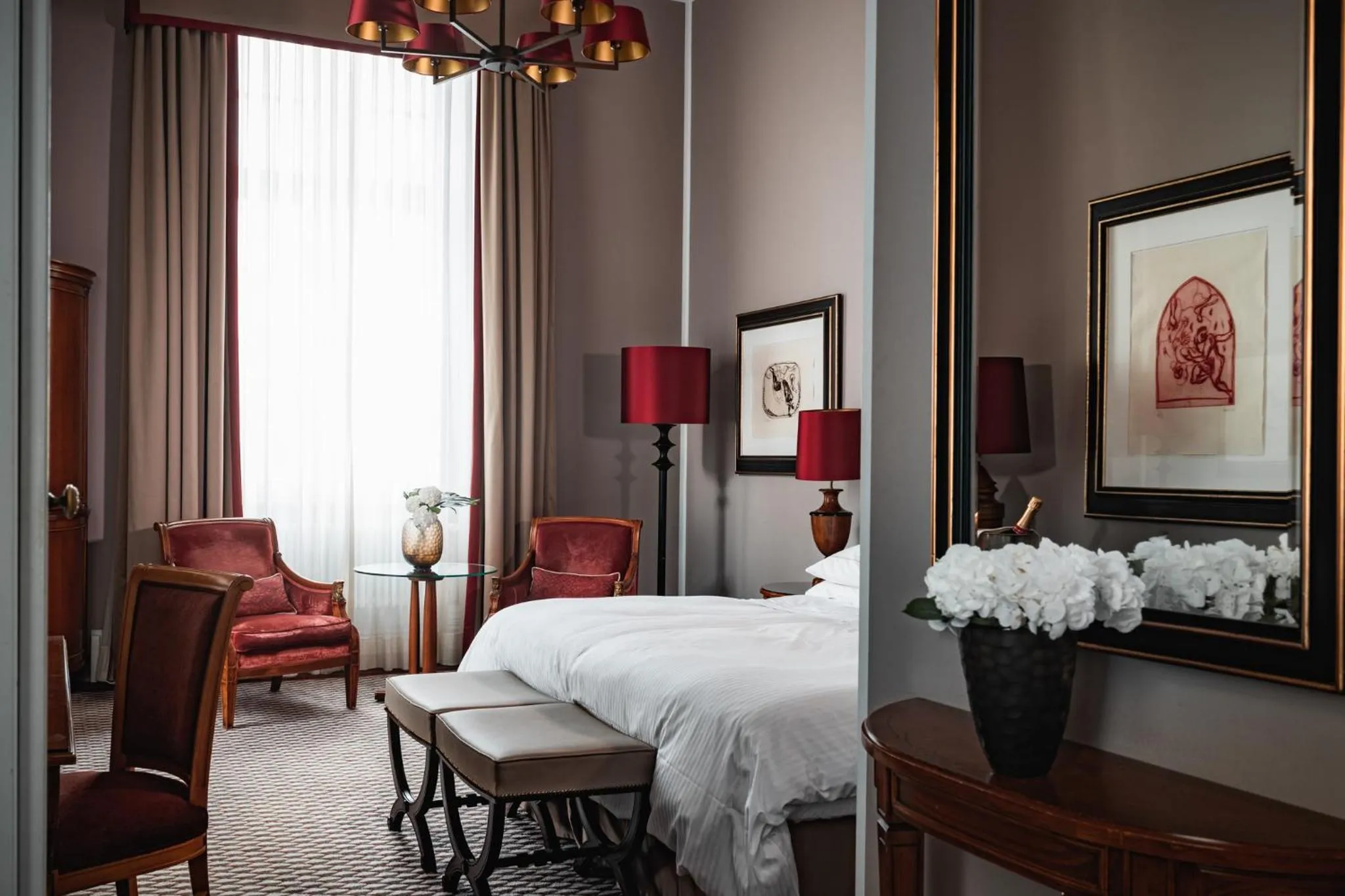 Photo of the whole room, Bed in Althoff Grandhotel Schloss Bensberg