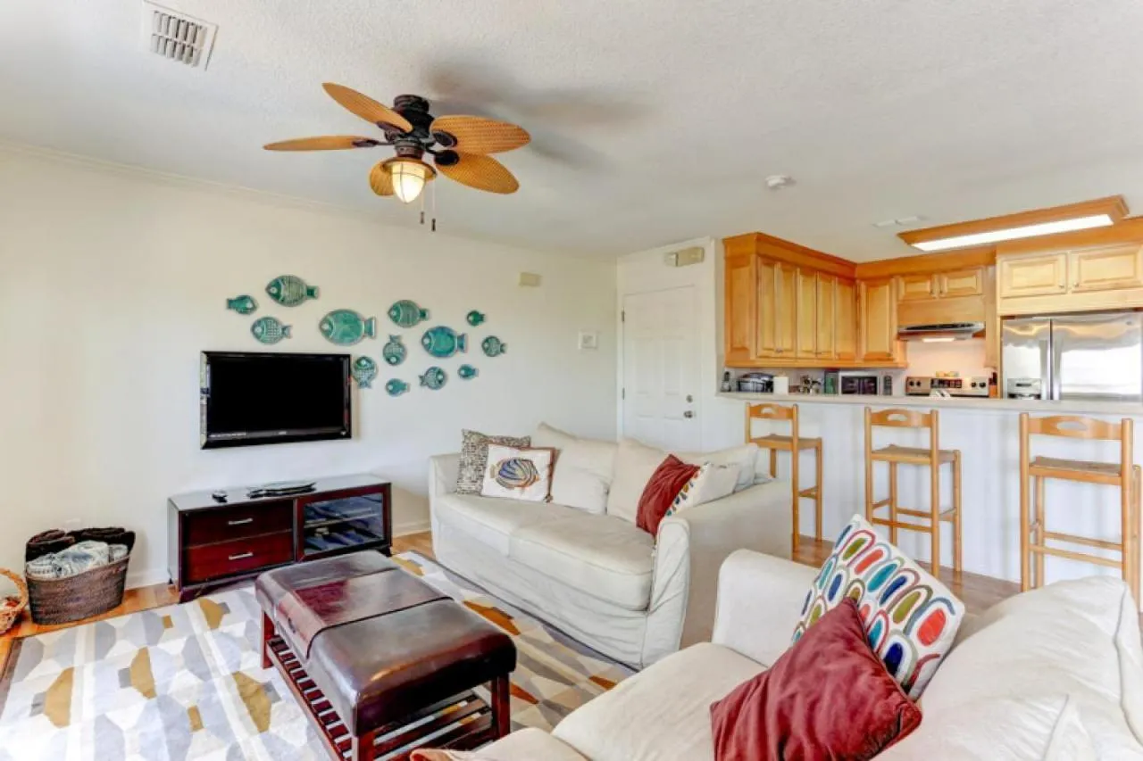 1423 N Fletcher