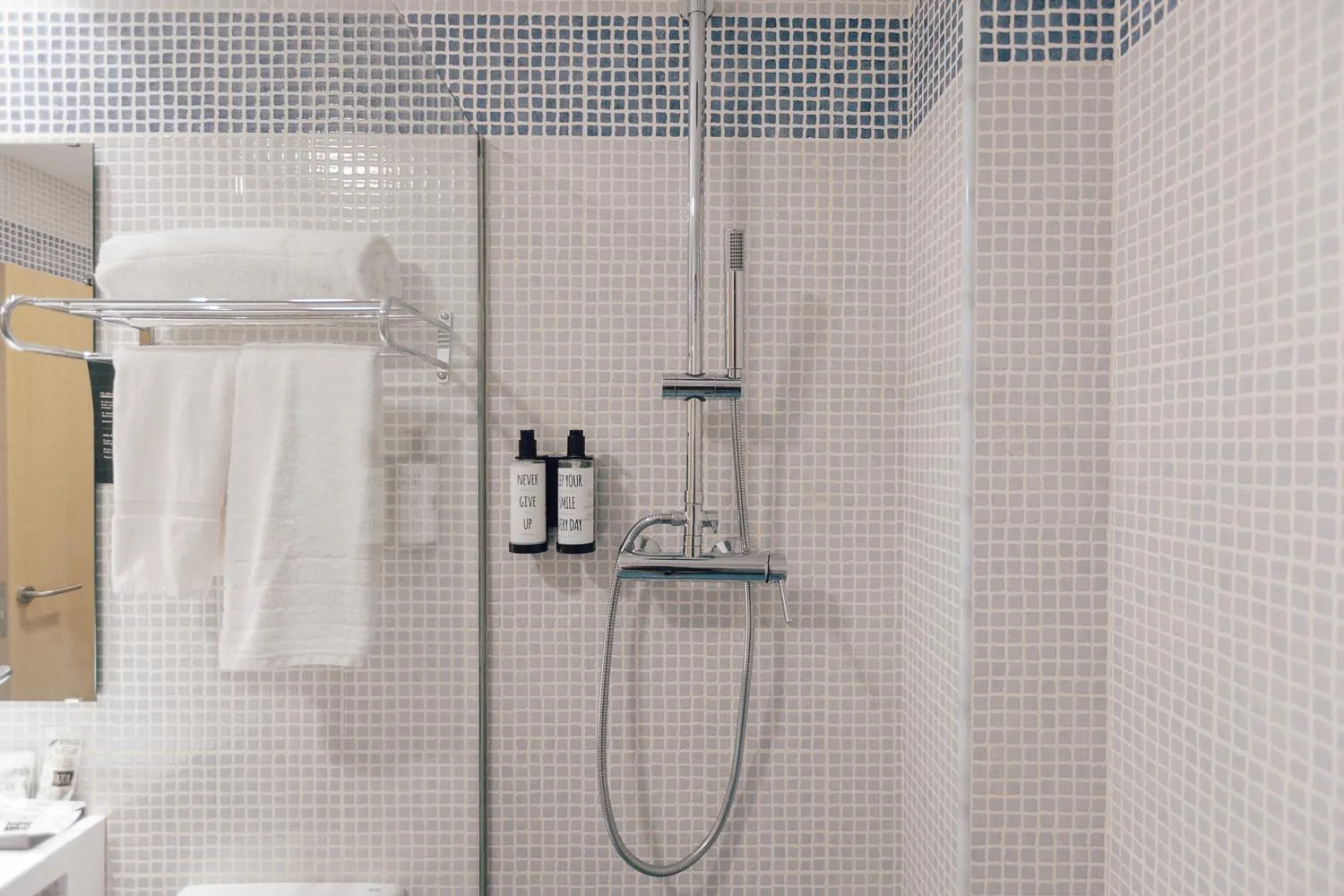 Palau Suites & Apartments