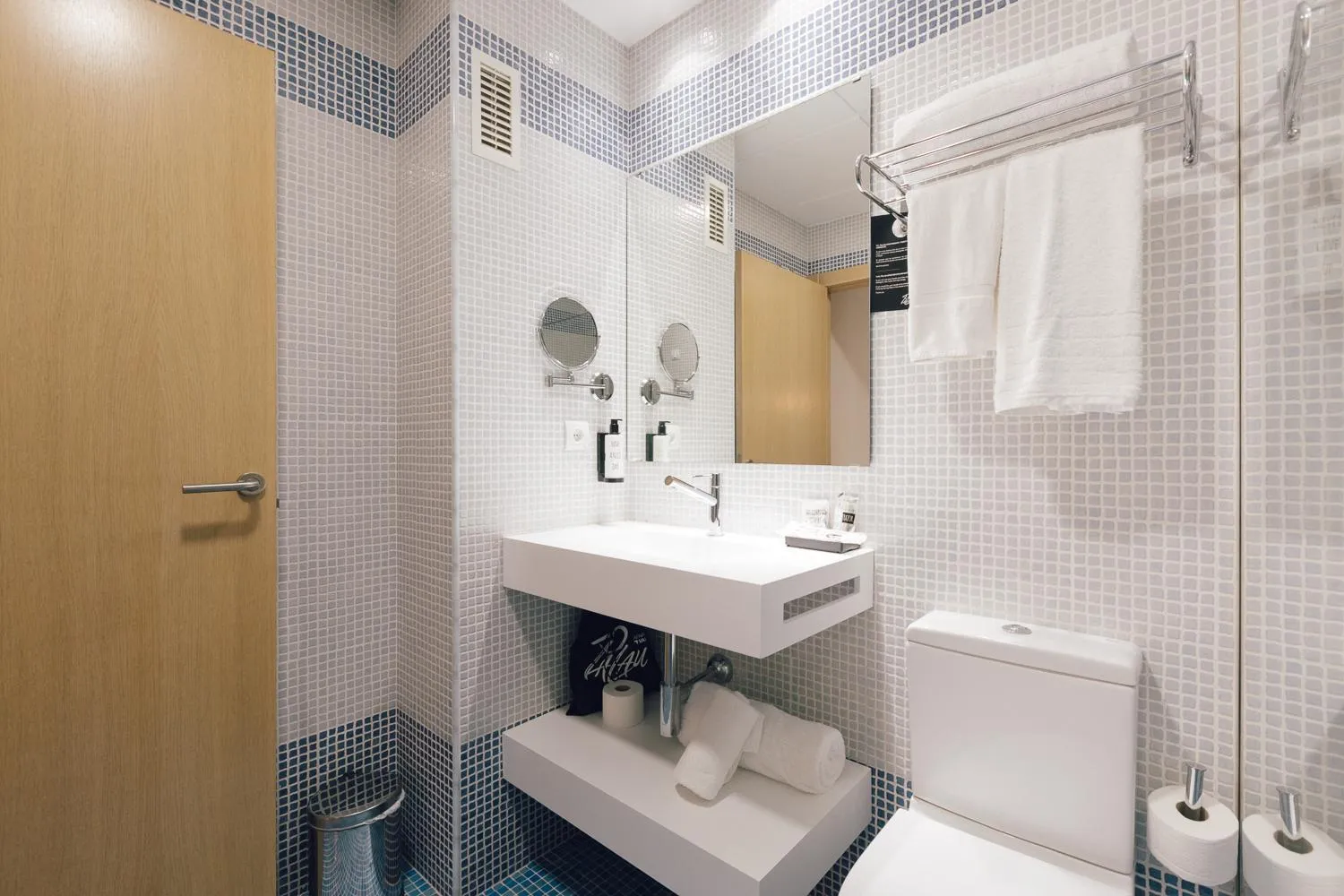 Palau Suites & Apartments