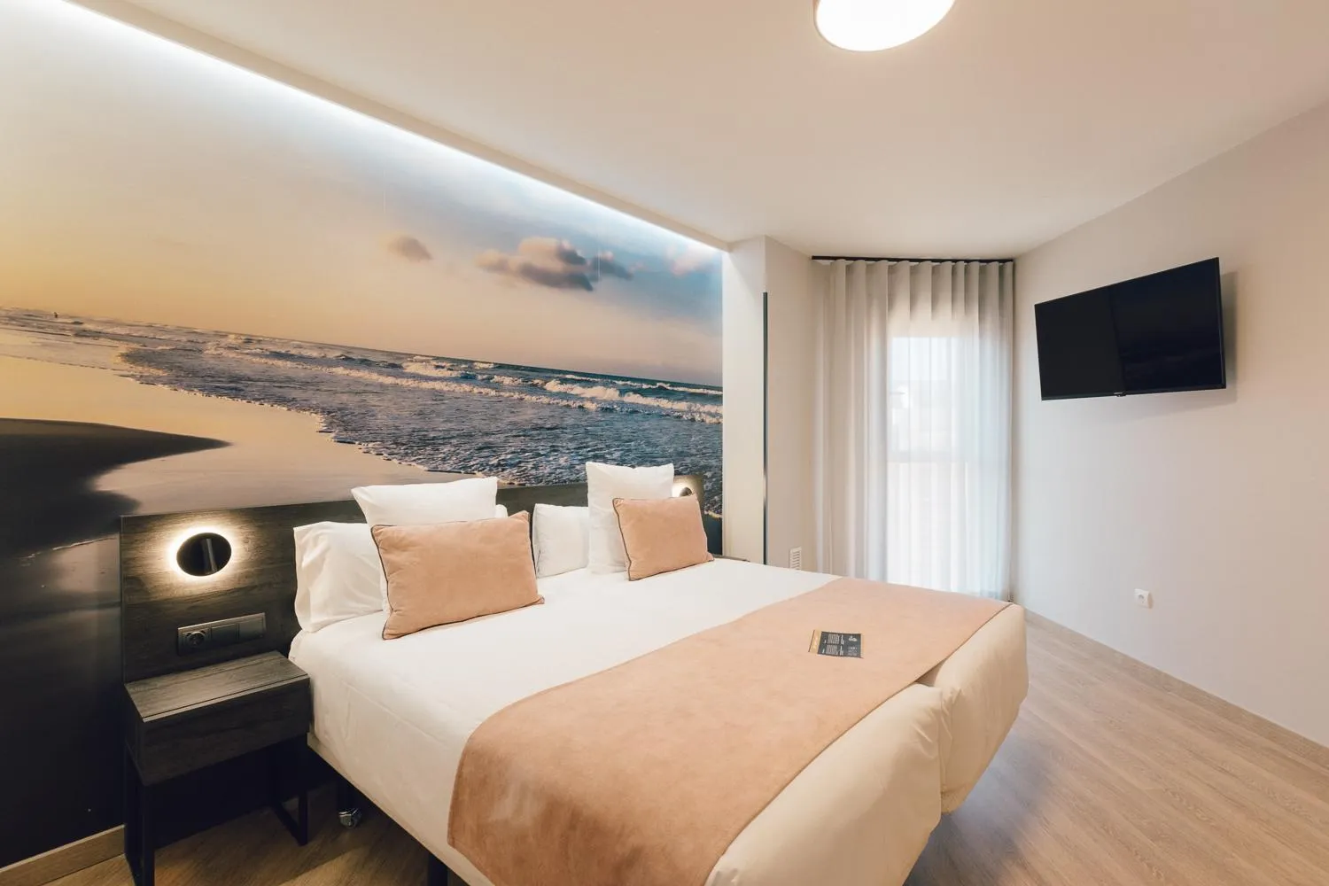 Bed in Palau Suites & Apartments
