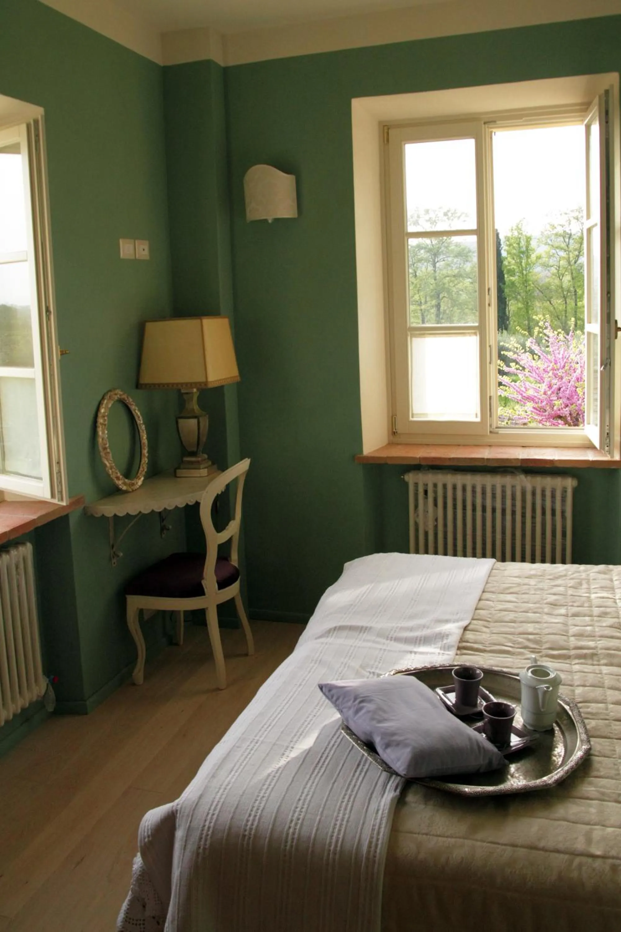 View (from property/room), Bed in Casa Soleluna B&B