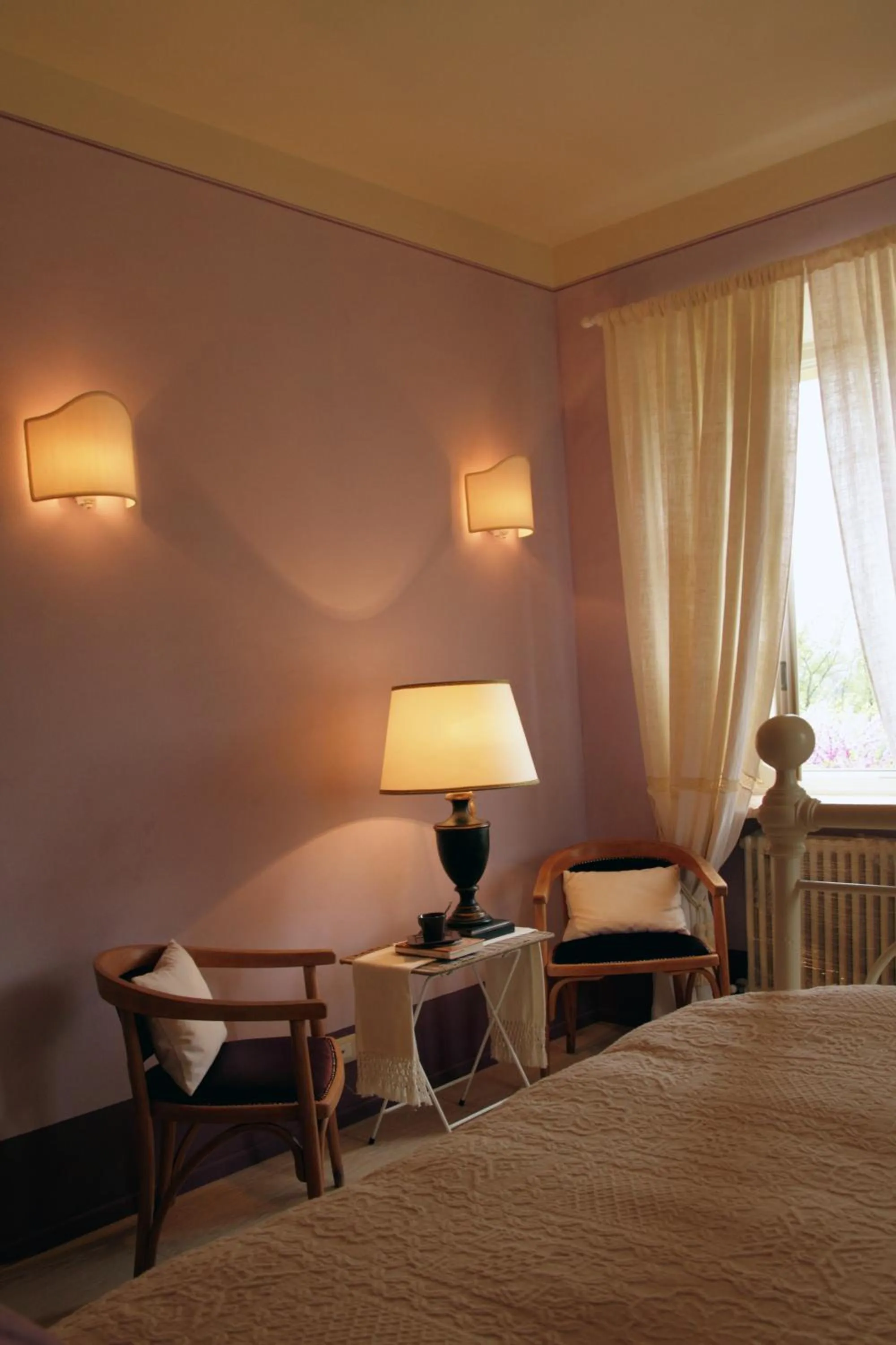 Decorative detail, Bed in Casa Soleluna B&B