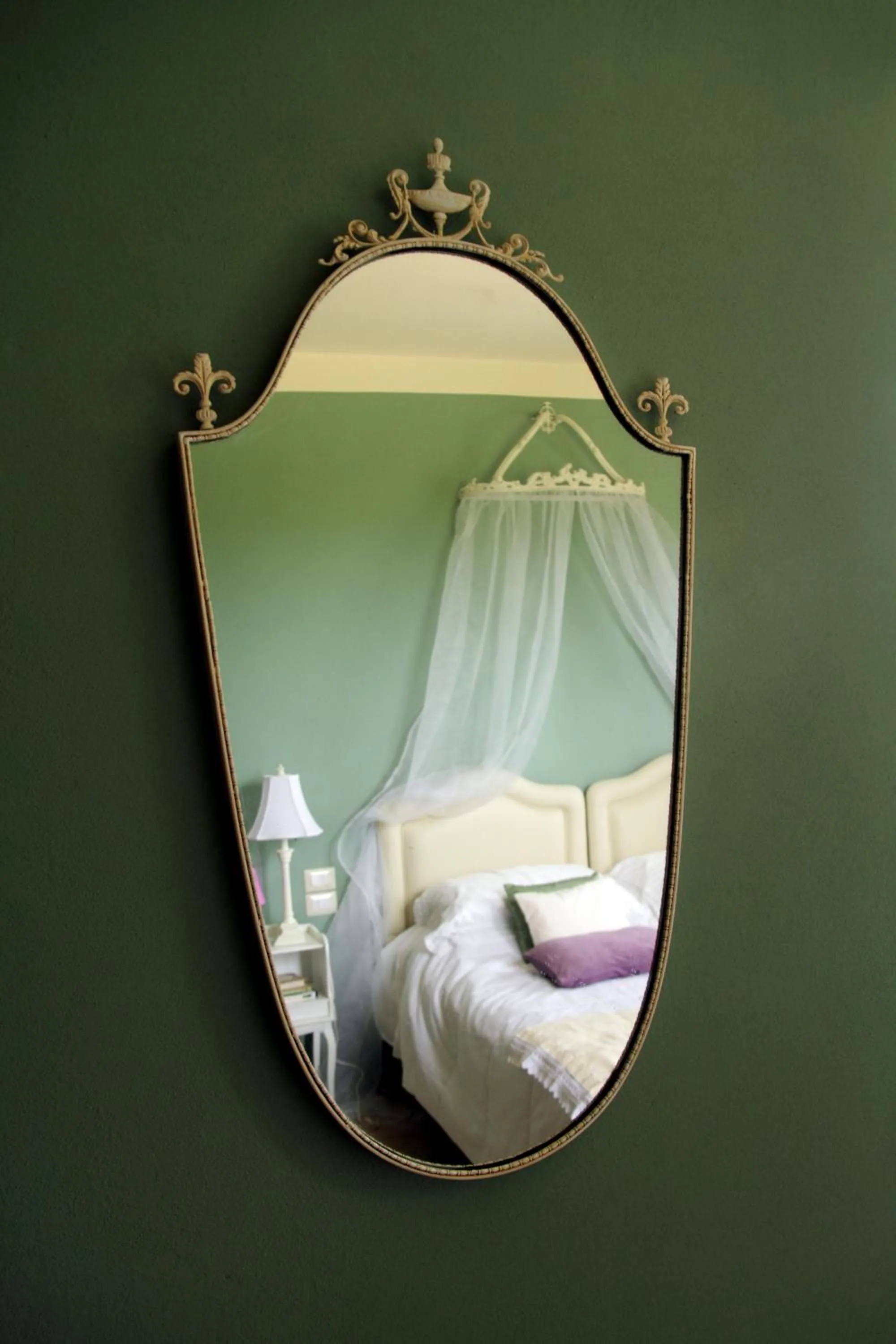 Decorative detail, Bed in Casa Soleluna B&B