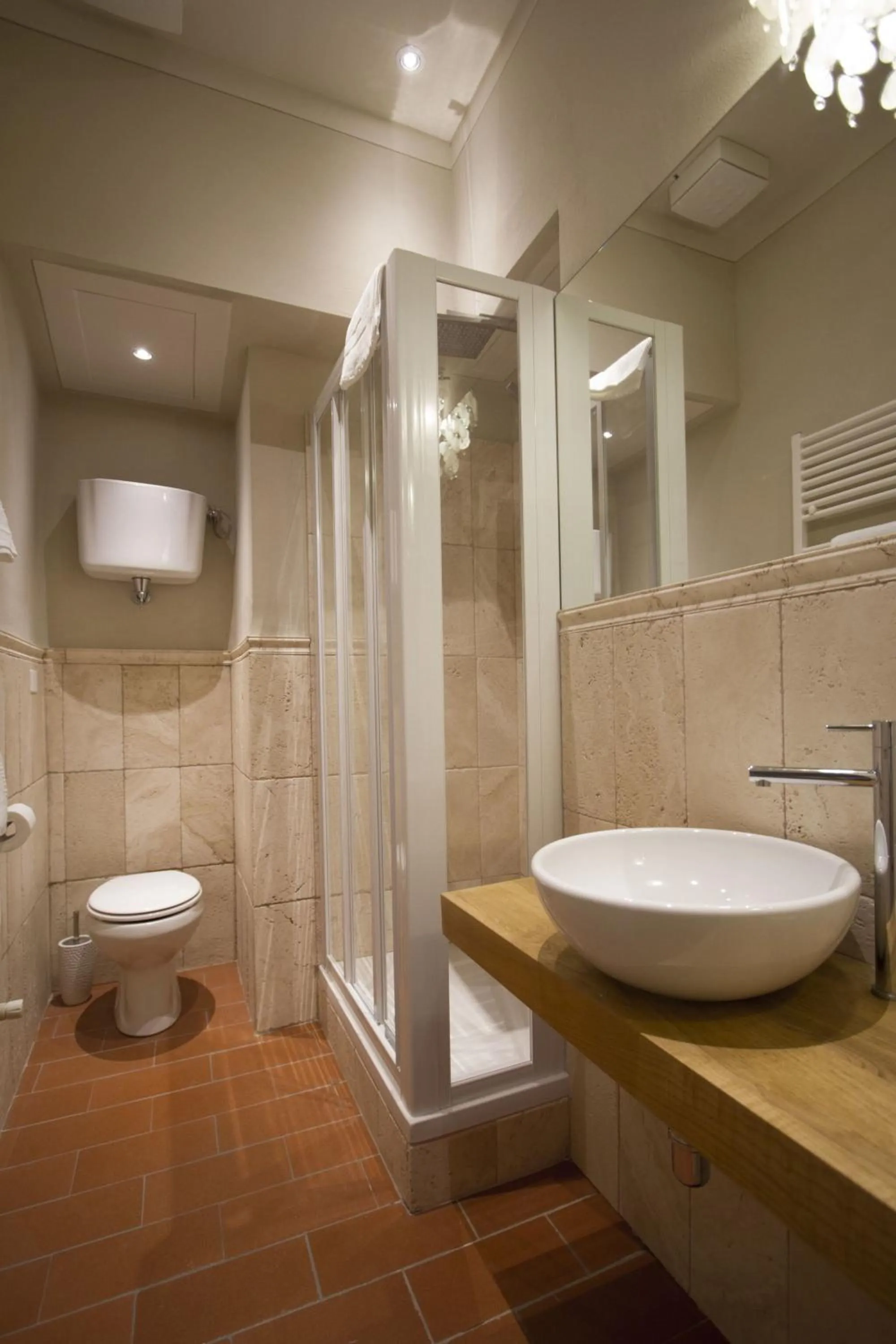 Bathroom in Cortona Suite