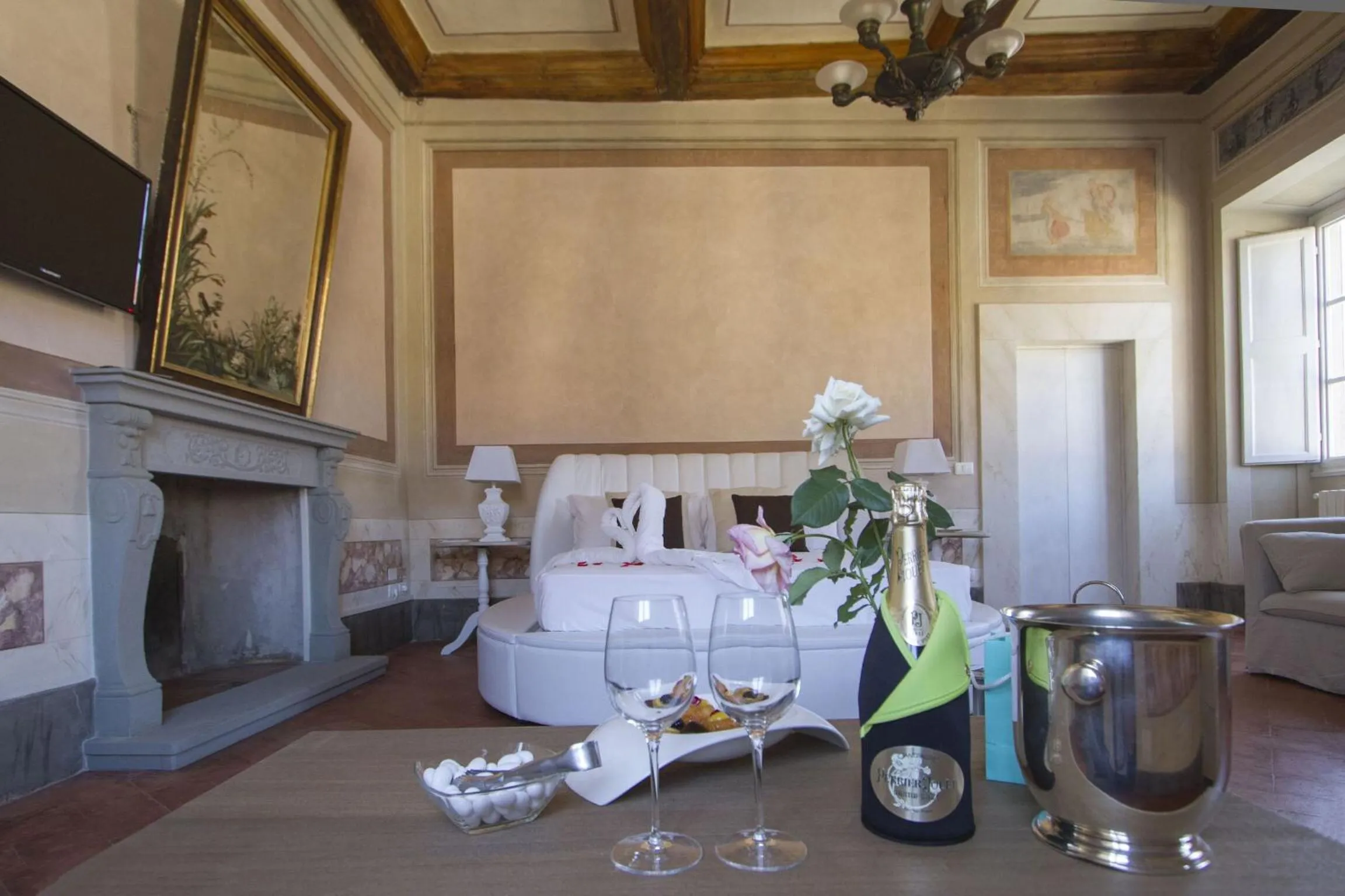 Bedroom in Cortona Suite