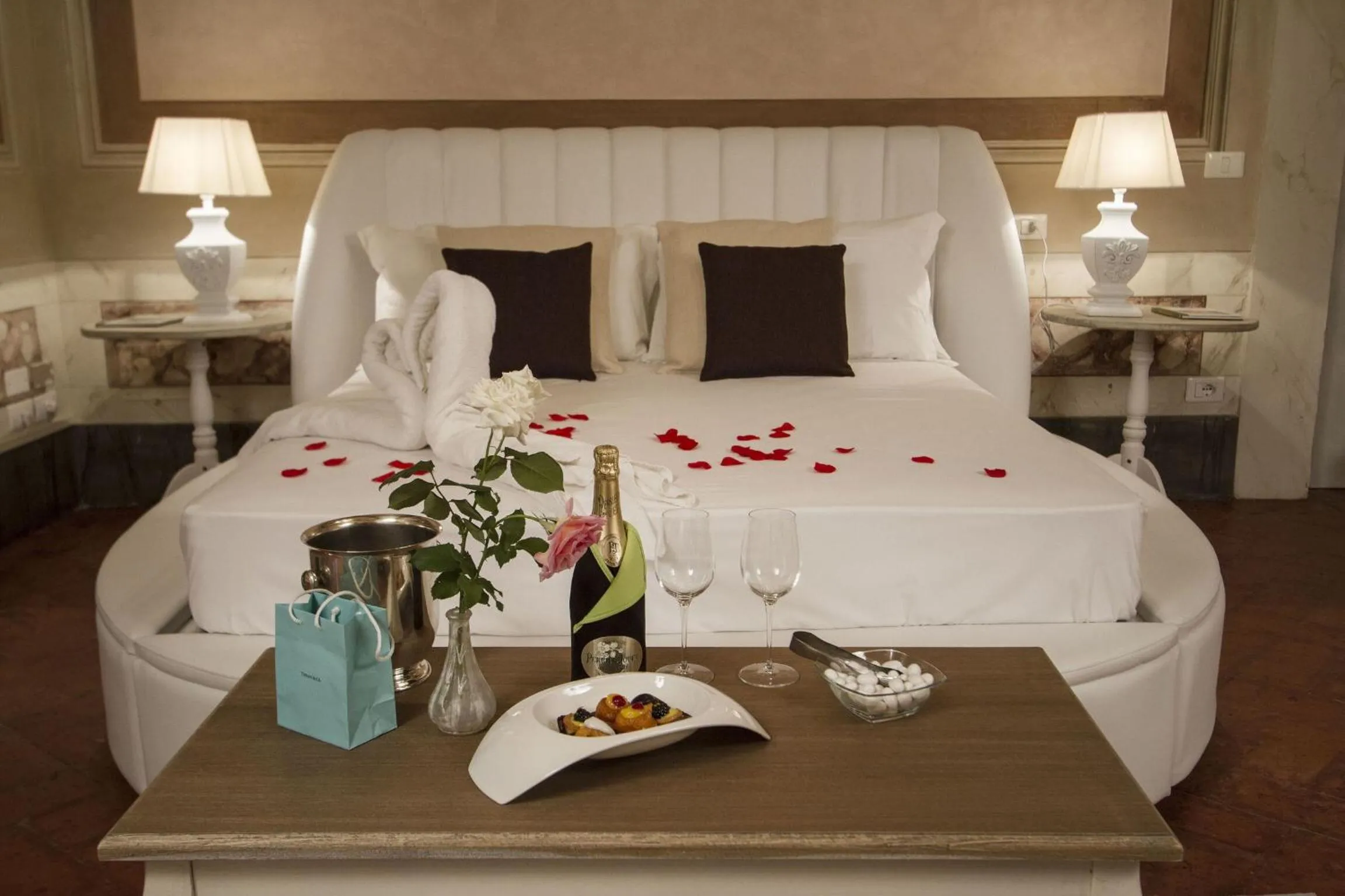 Bedroom in Cortona Suite