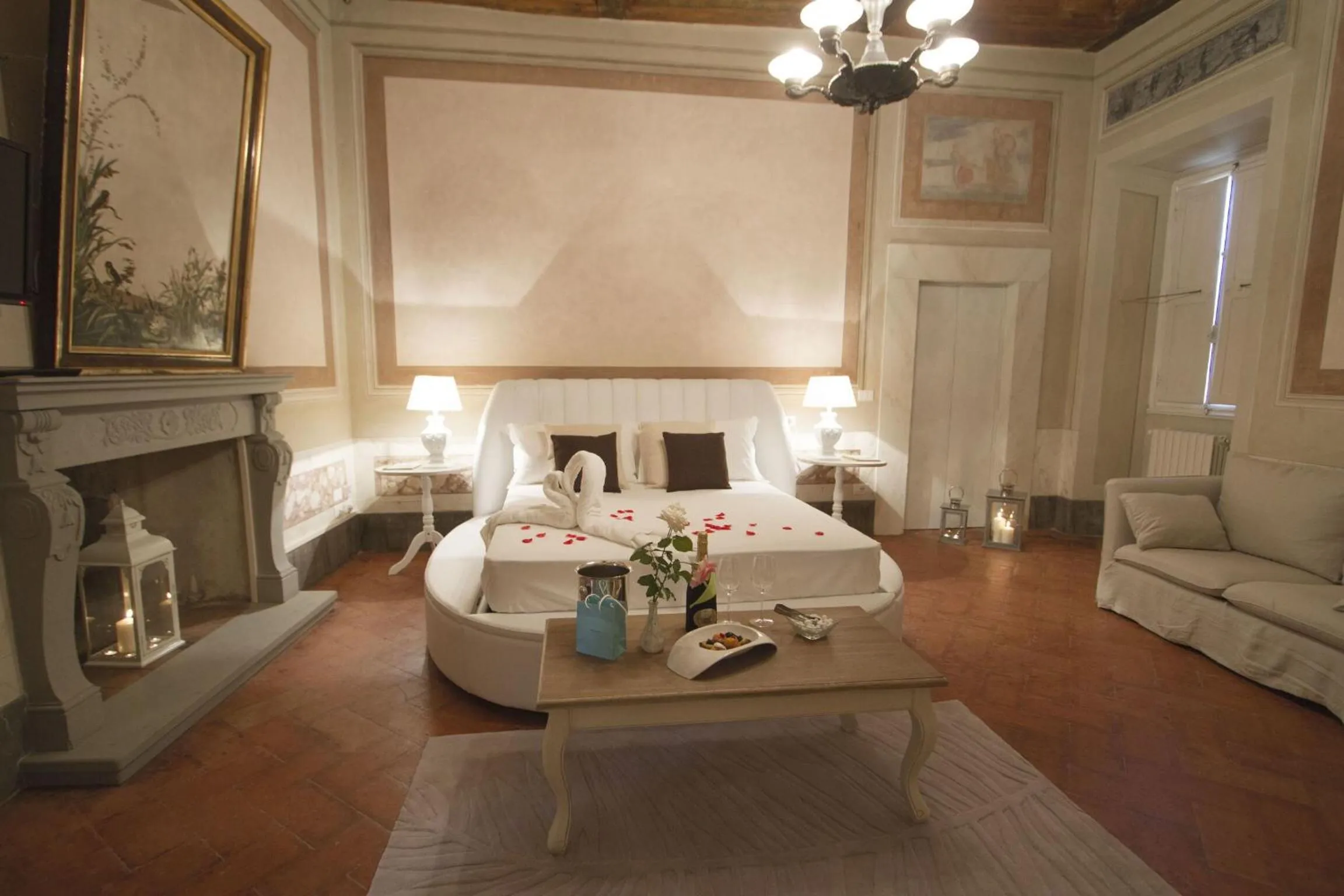 Bedroom in Cortona Suite