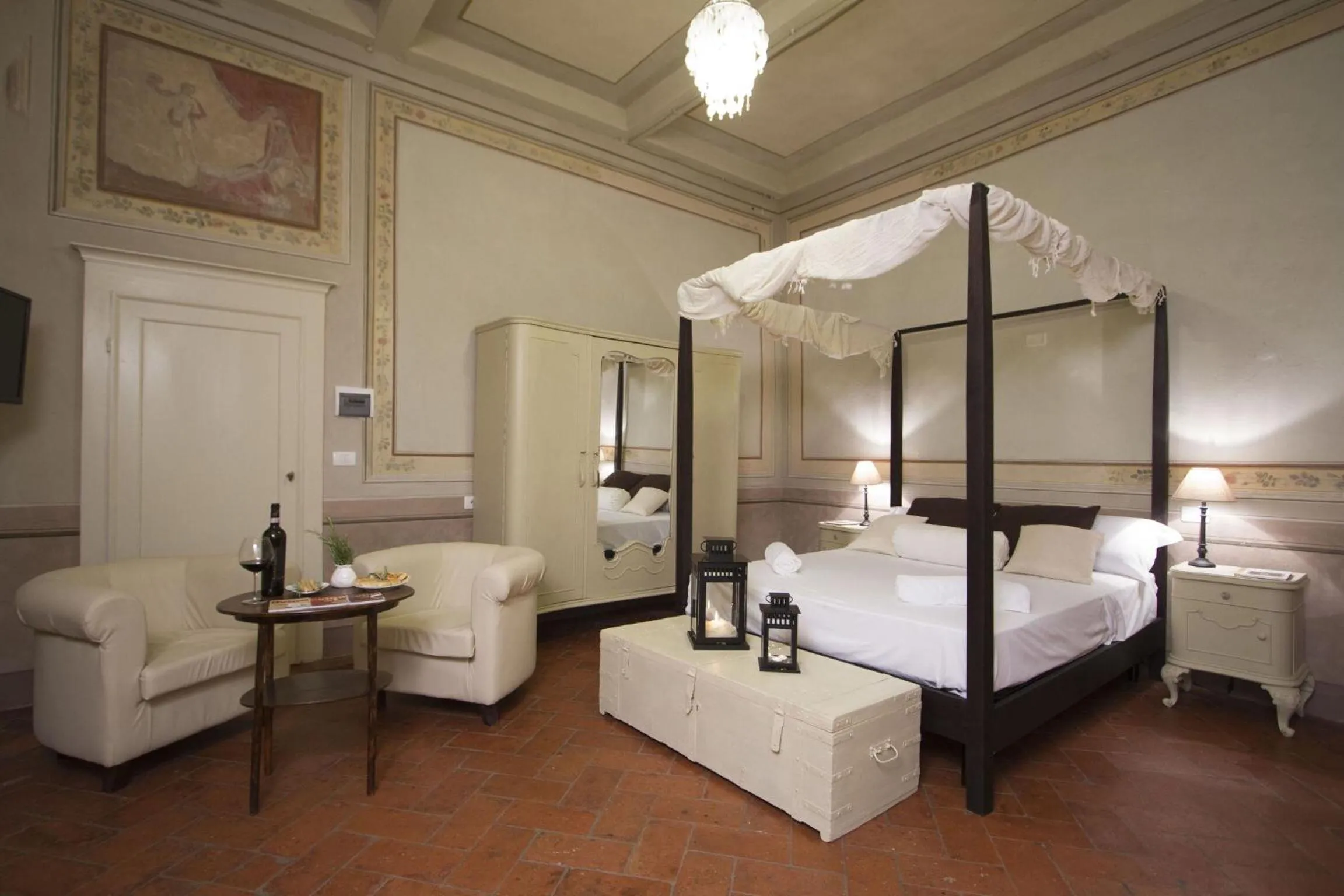 Bedroom in Cortona Suite