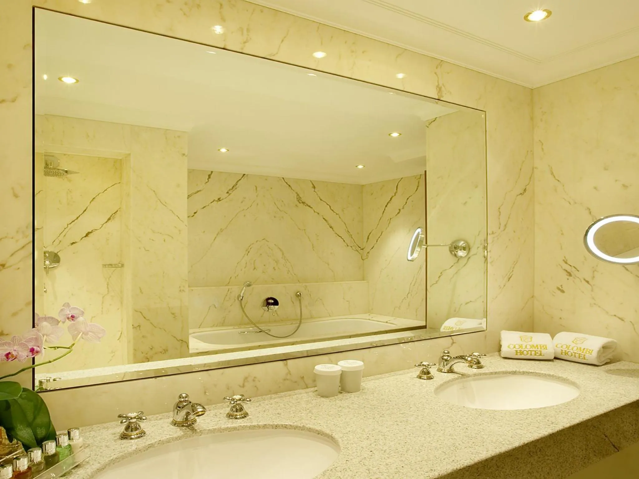 Photo of the whole room in Colombi Hotel