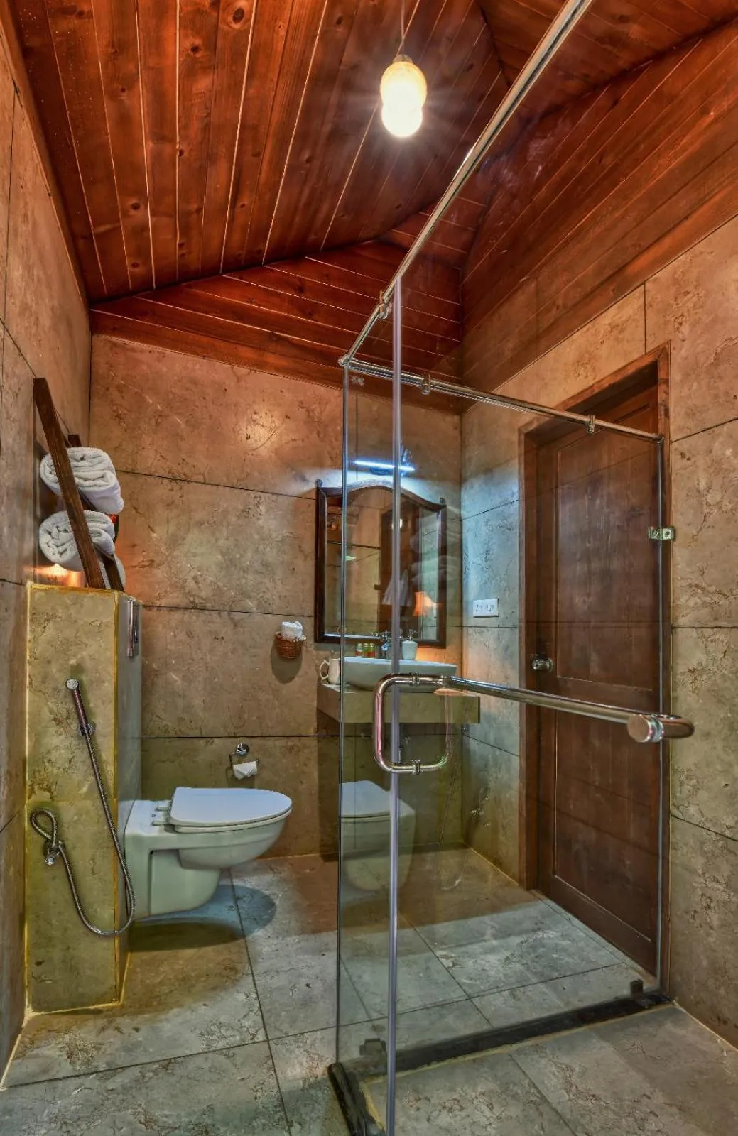 Bathroom in The Earth at Ranthambore