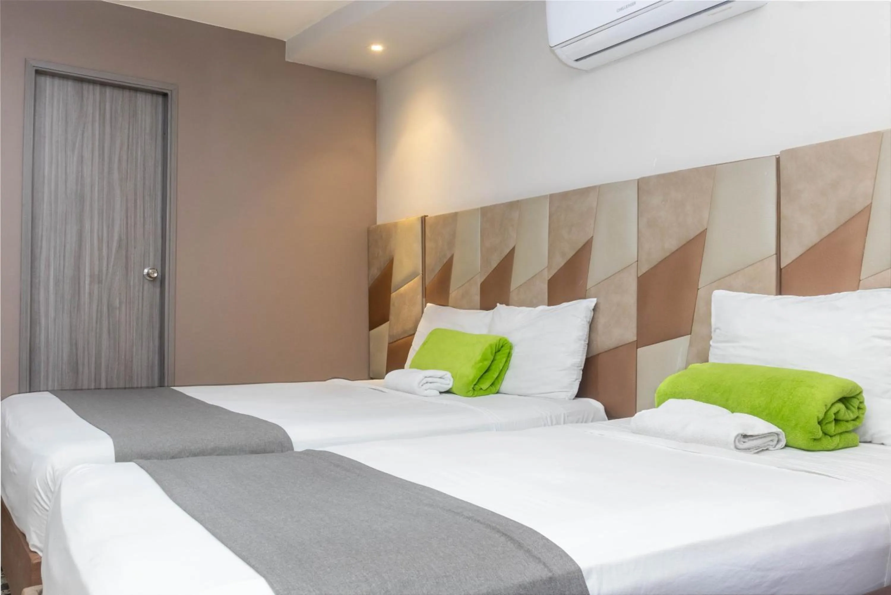 Bedroom, Bed in Hotel Airport Pereira