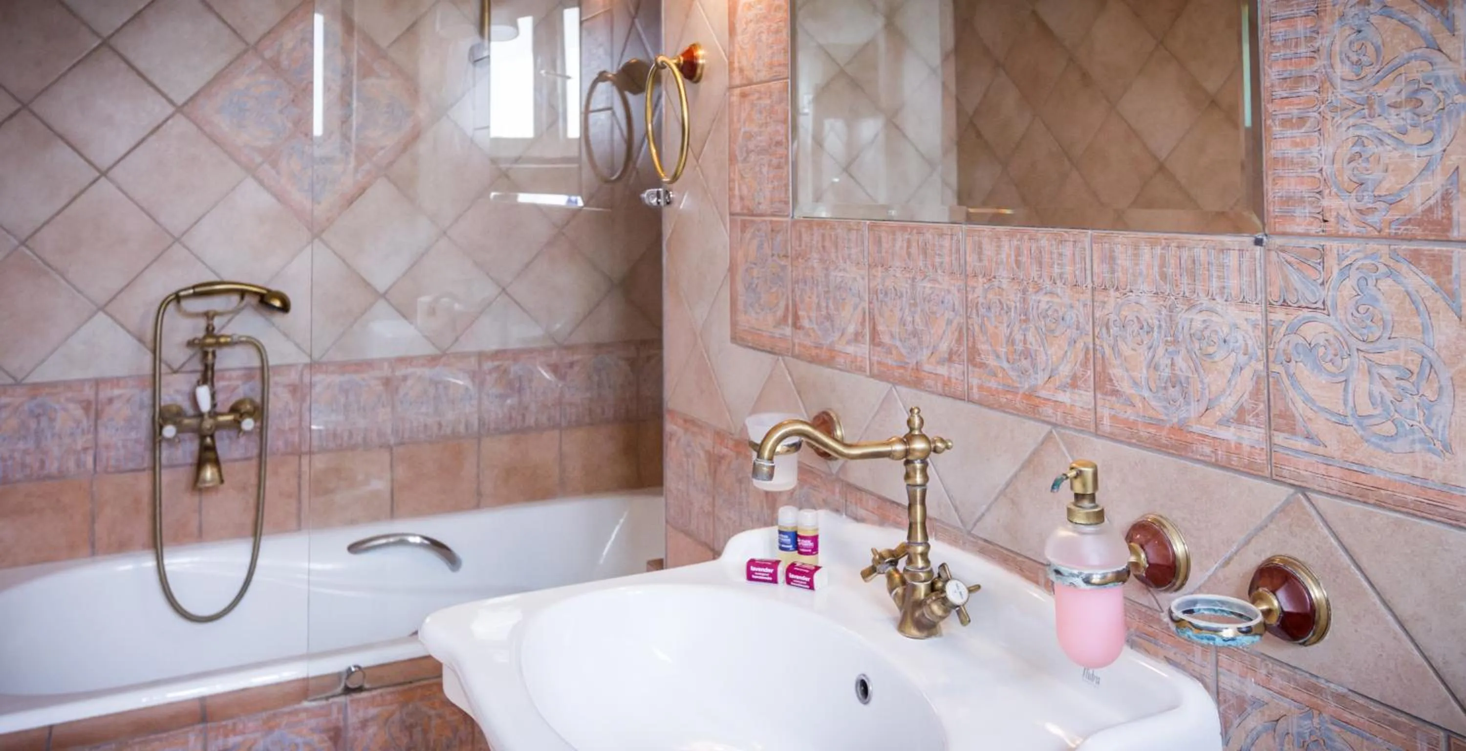 Bathroom in Acronafplia Pension A