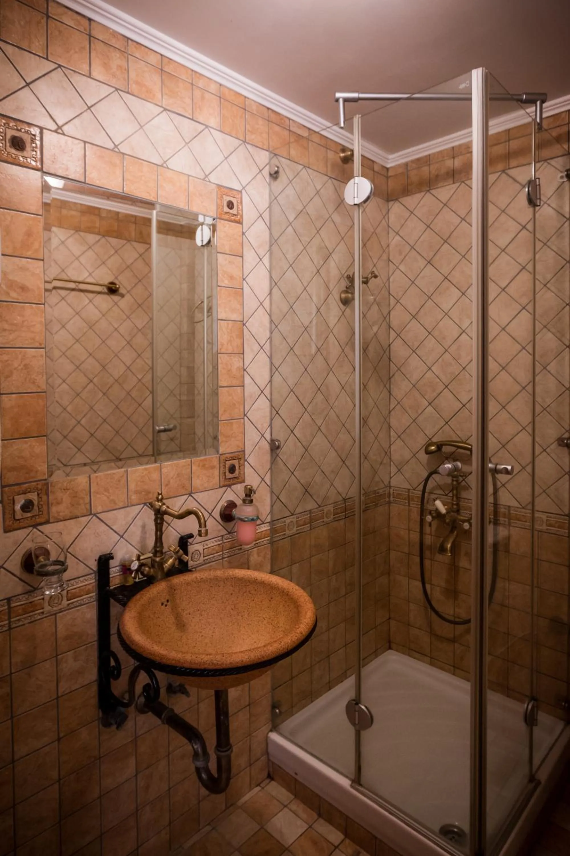 Shower in Acronafplia Pension A