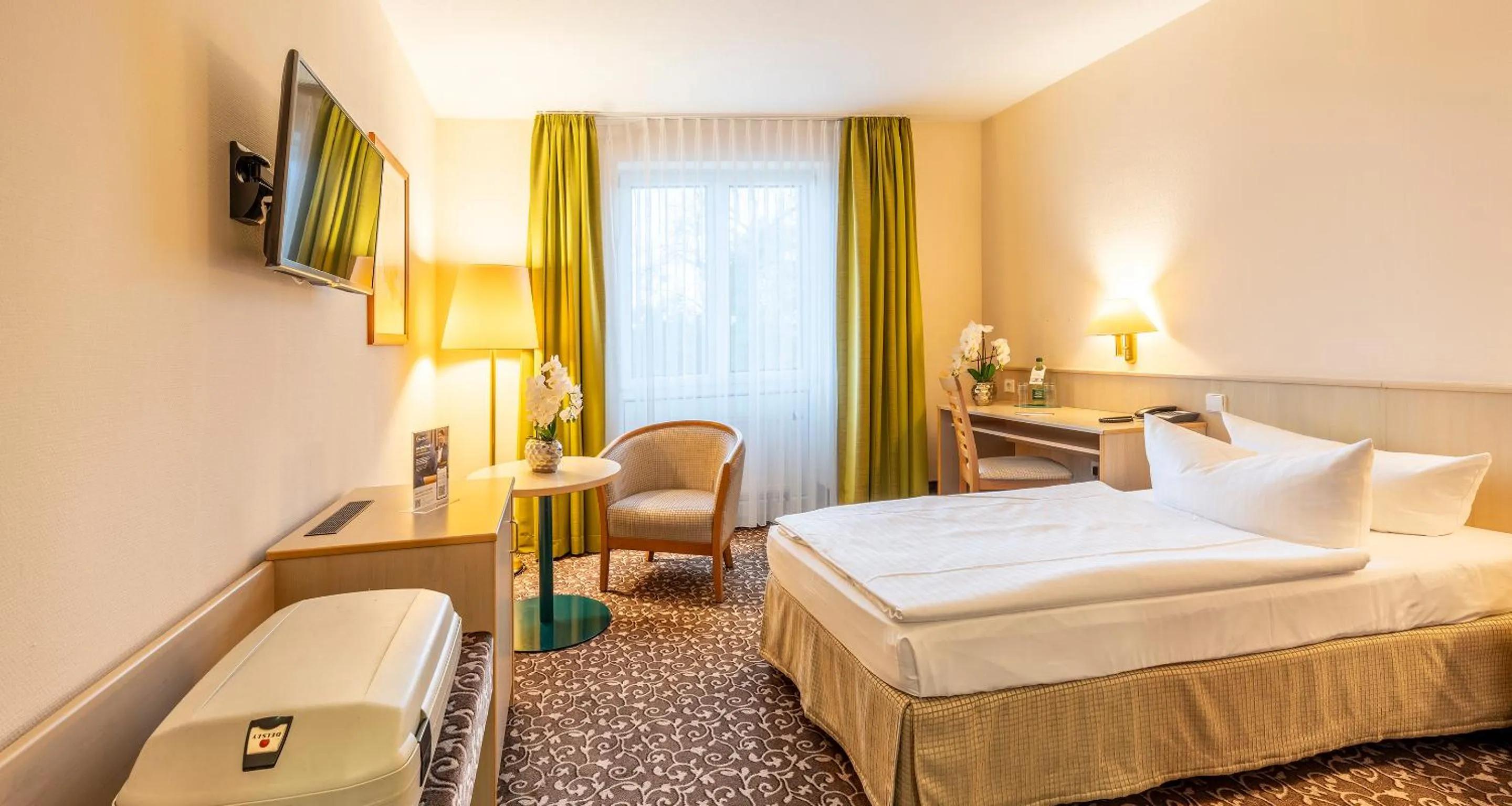 Photo of the whole room, Bed in AMBER HOTEL Chemnitz Park