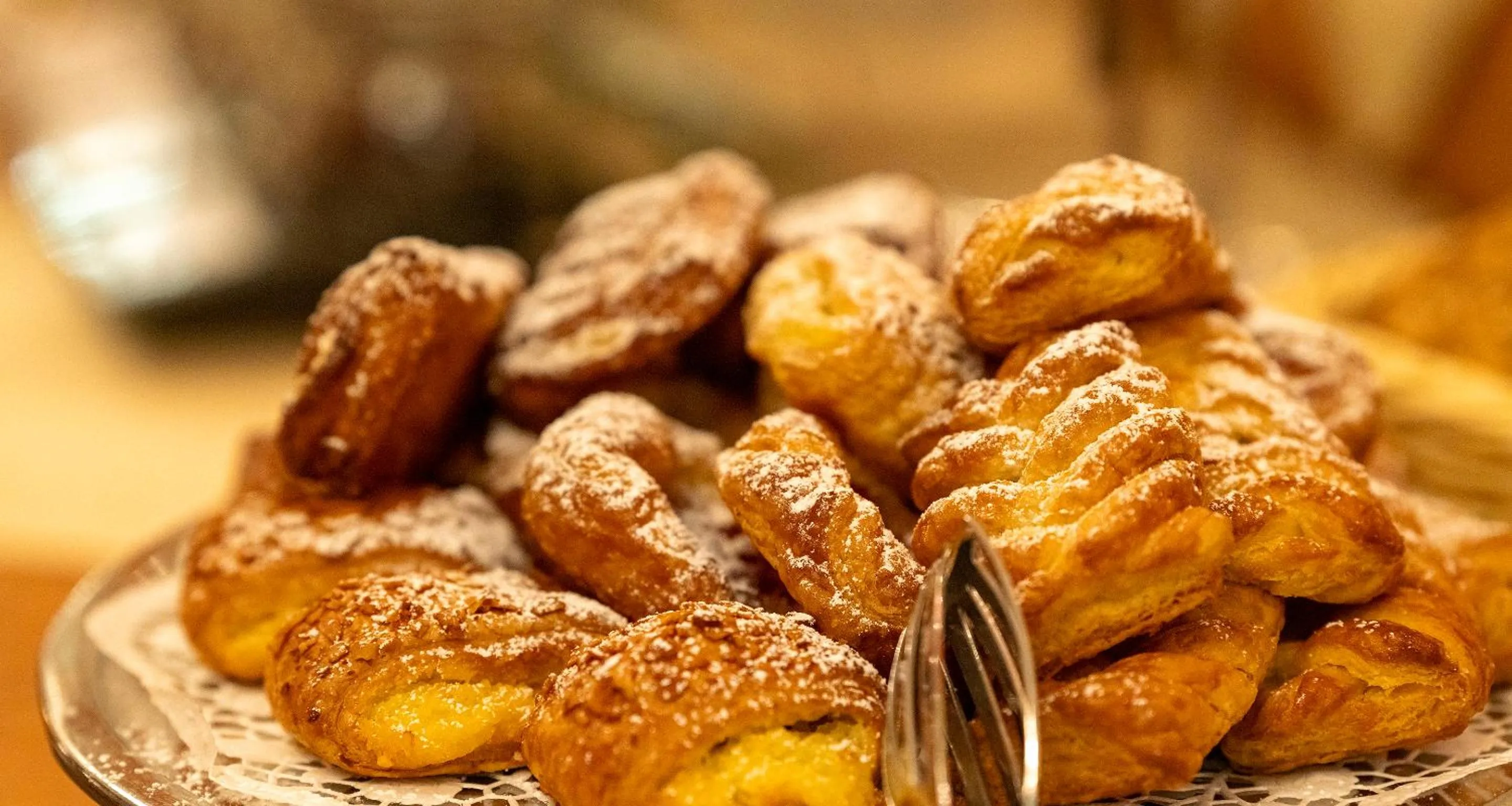 Breakfast in AMBER HOTEL Chemnitz Park