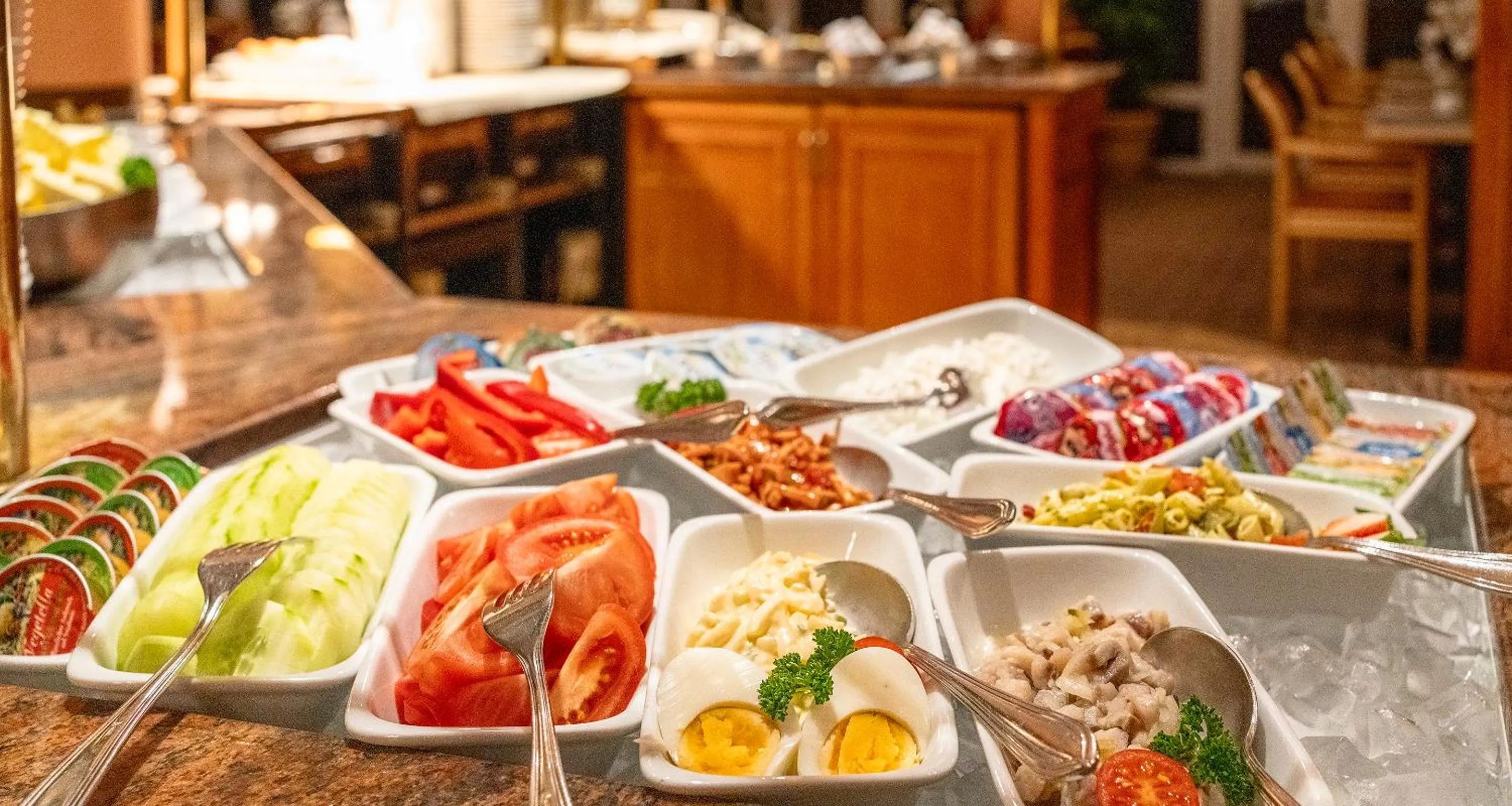 Buffet breakfast in AMBER HOTEL Chemnitz Park