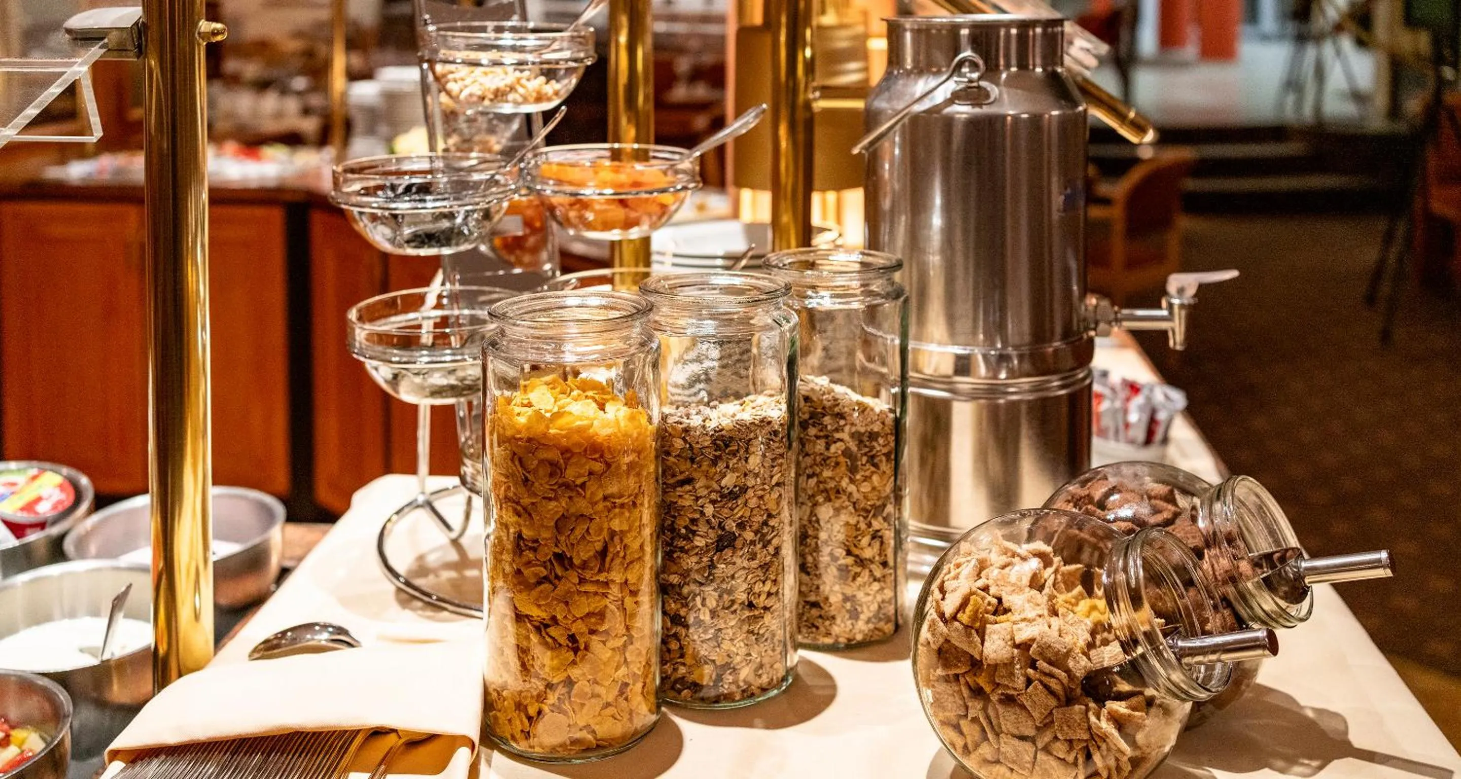 Buffet breakfast in AMBER HOTEL Chemnitz Park