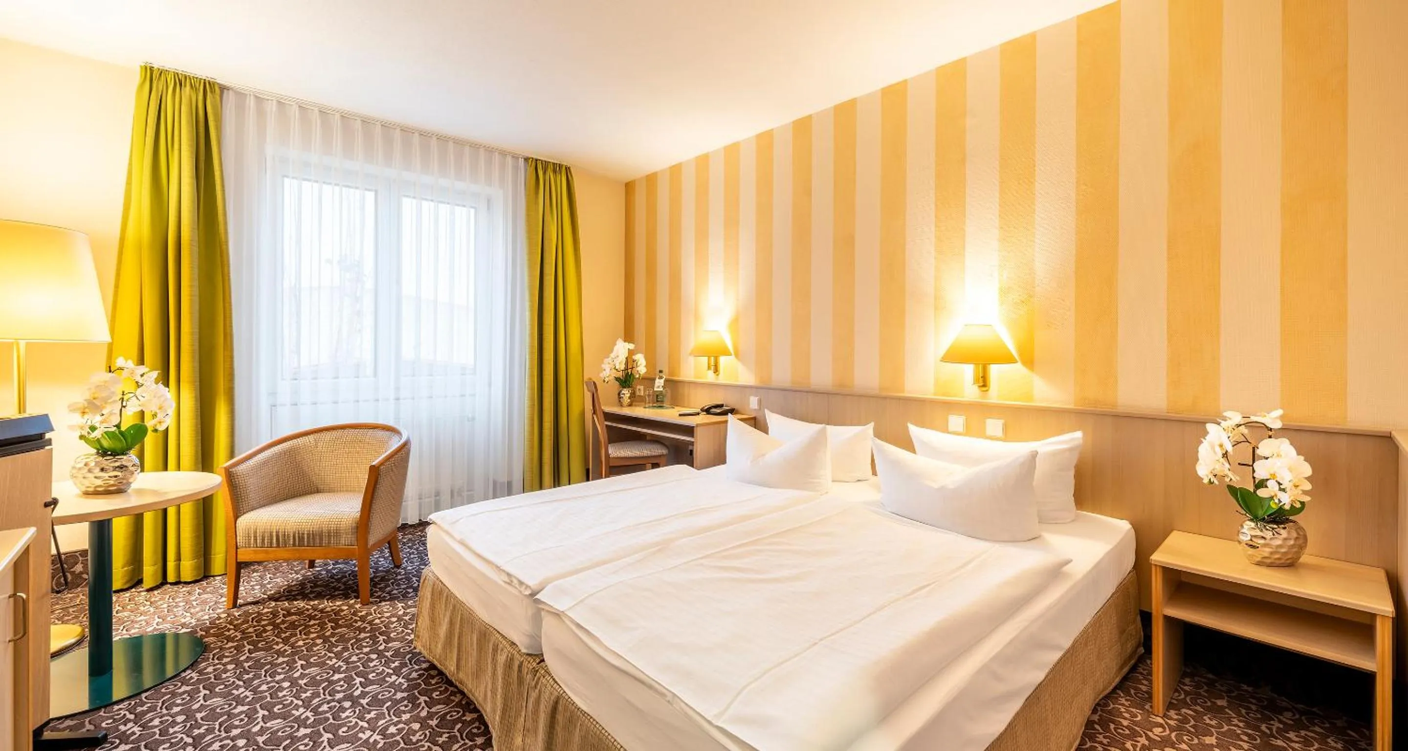 Photo of the whole room, Bed in AMBER HOTEL Chemnitz Park