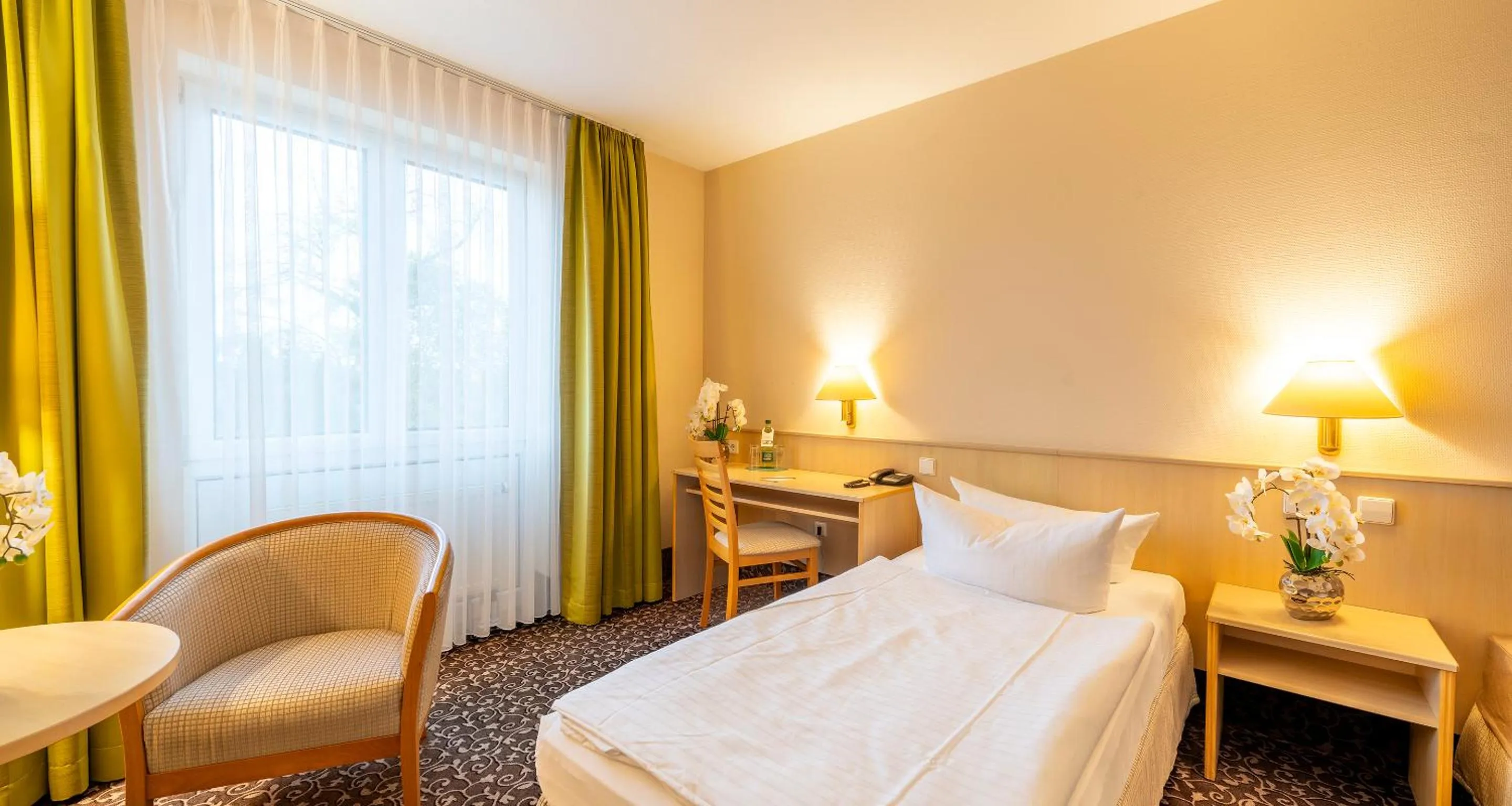 Photo of the whole room, Bed in AMBER HOTEL Chemnitz Park