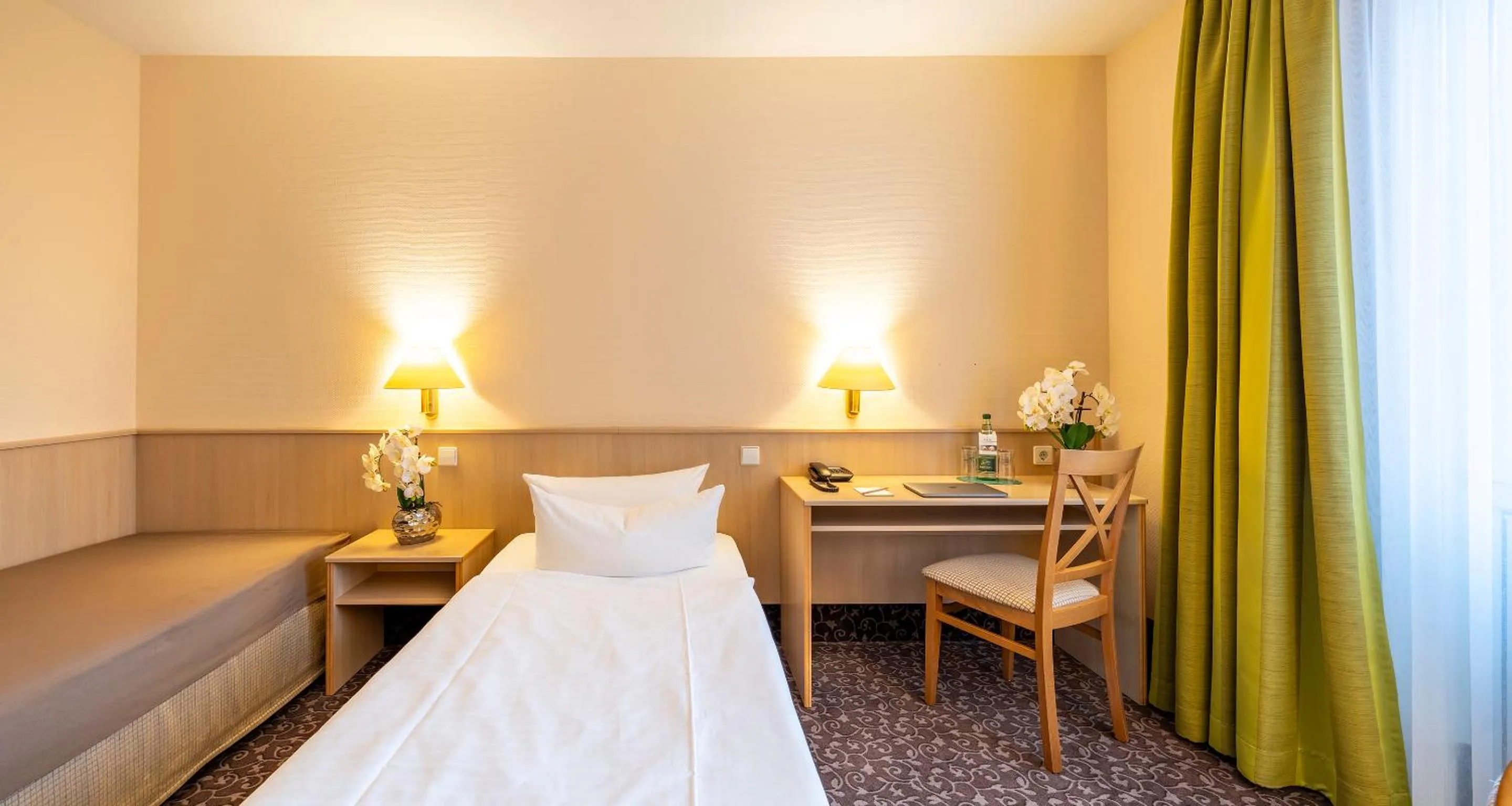 Photo of the whole room, Bed in AMBER HOTEL Chemnitz Park