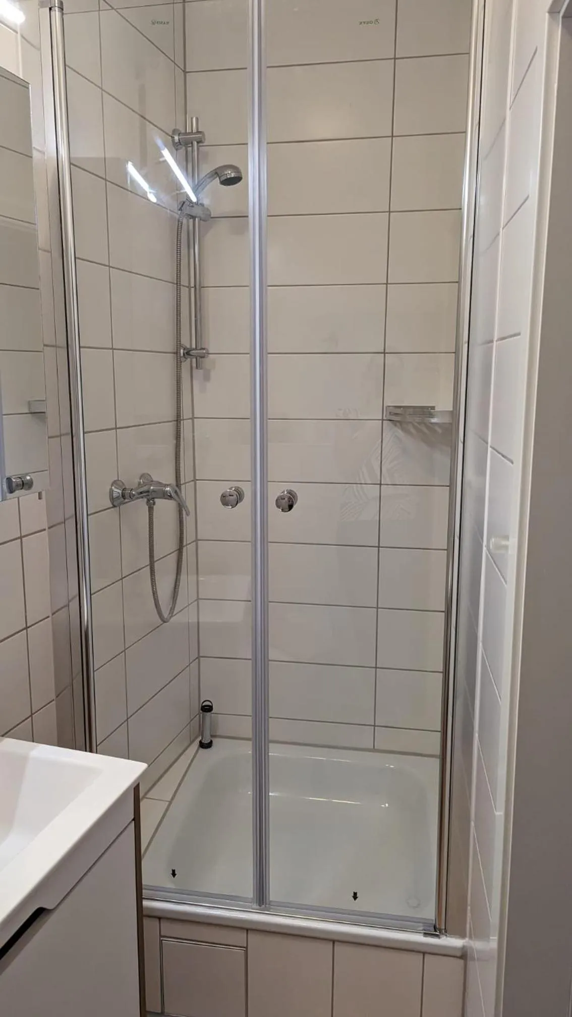 Shower in Pension Hubertus