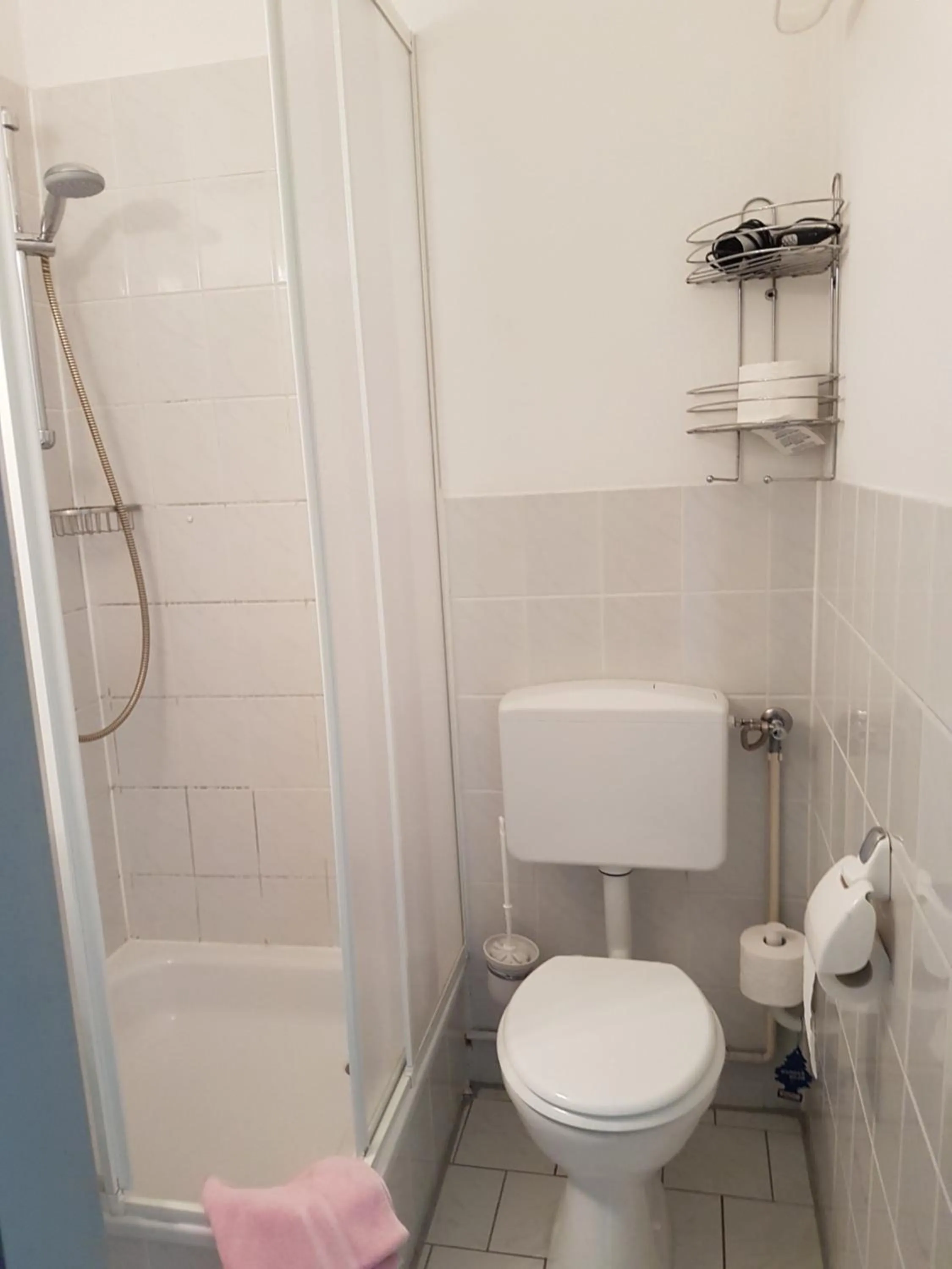 Bathroom in Pension Hubertus