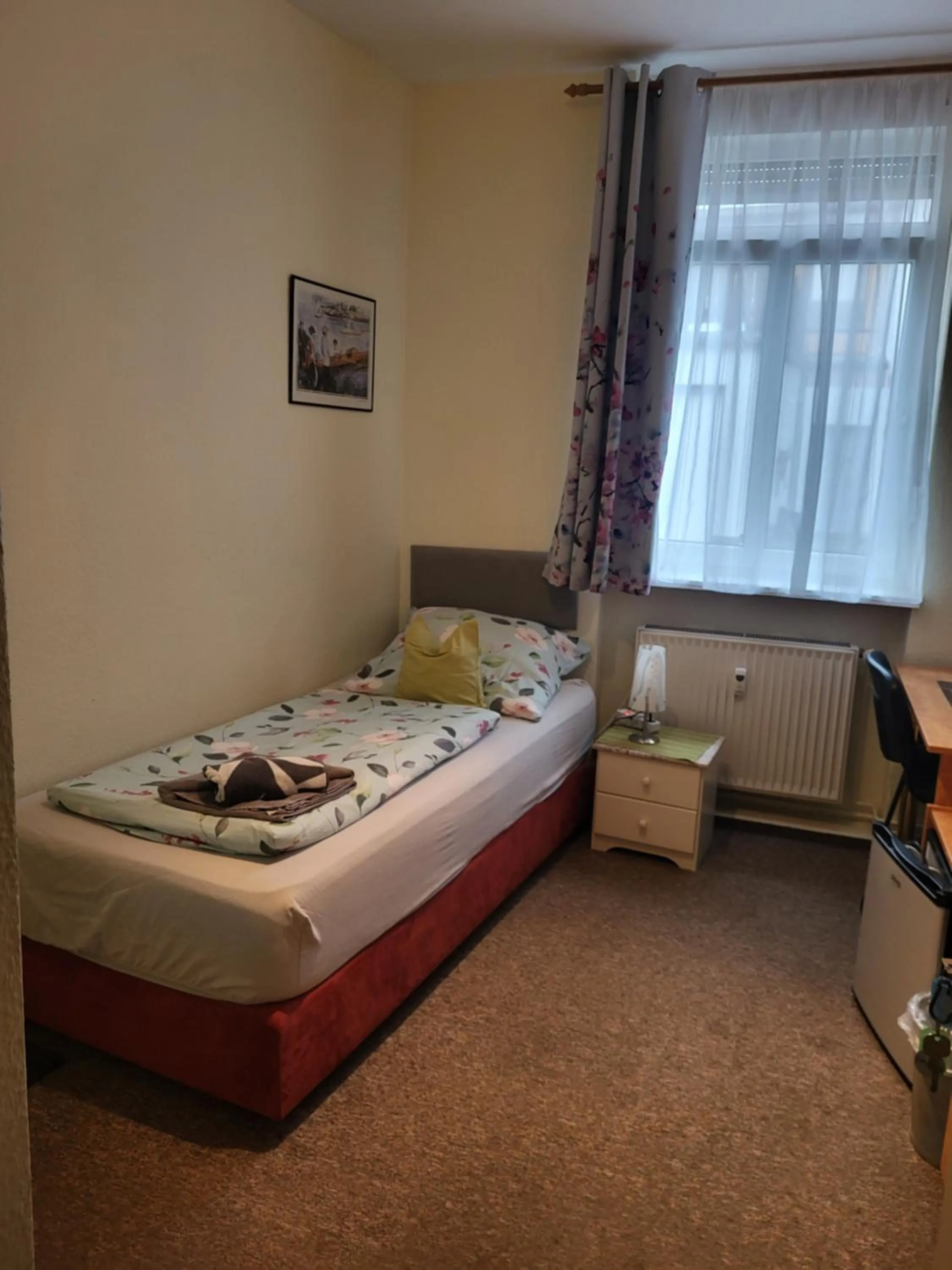 Photo of the whole room, Bed in Pension Hubertus