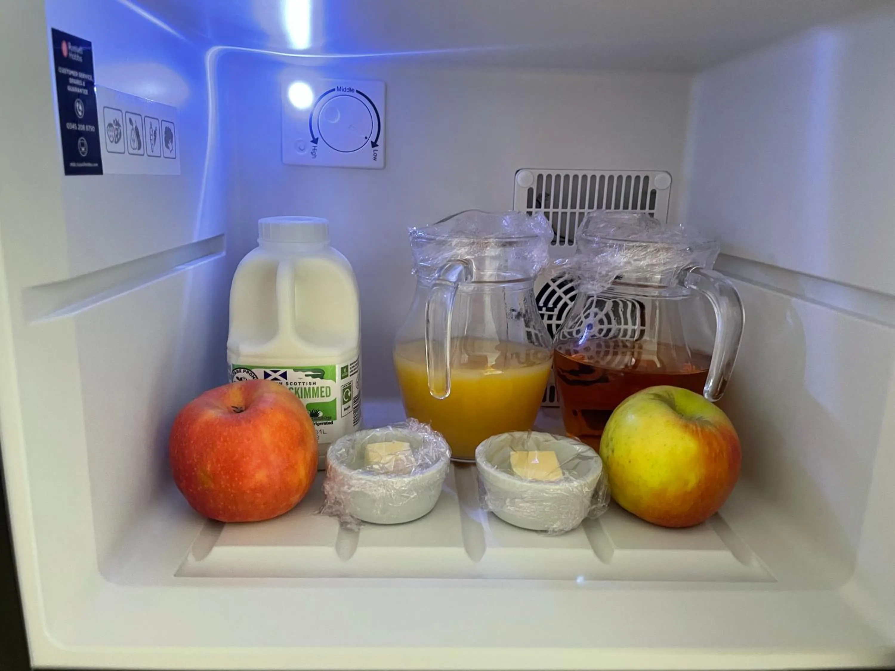 Food and drinks in Sunset House Bed and Breakfast